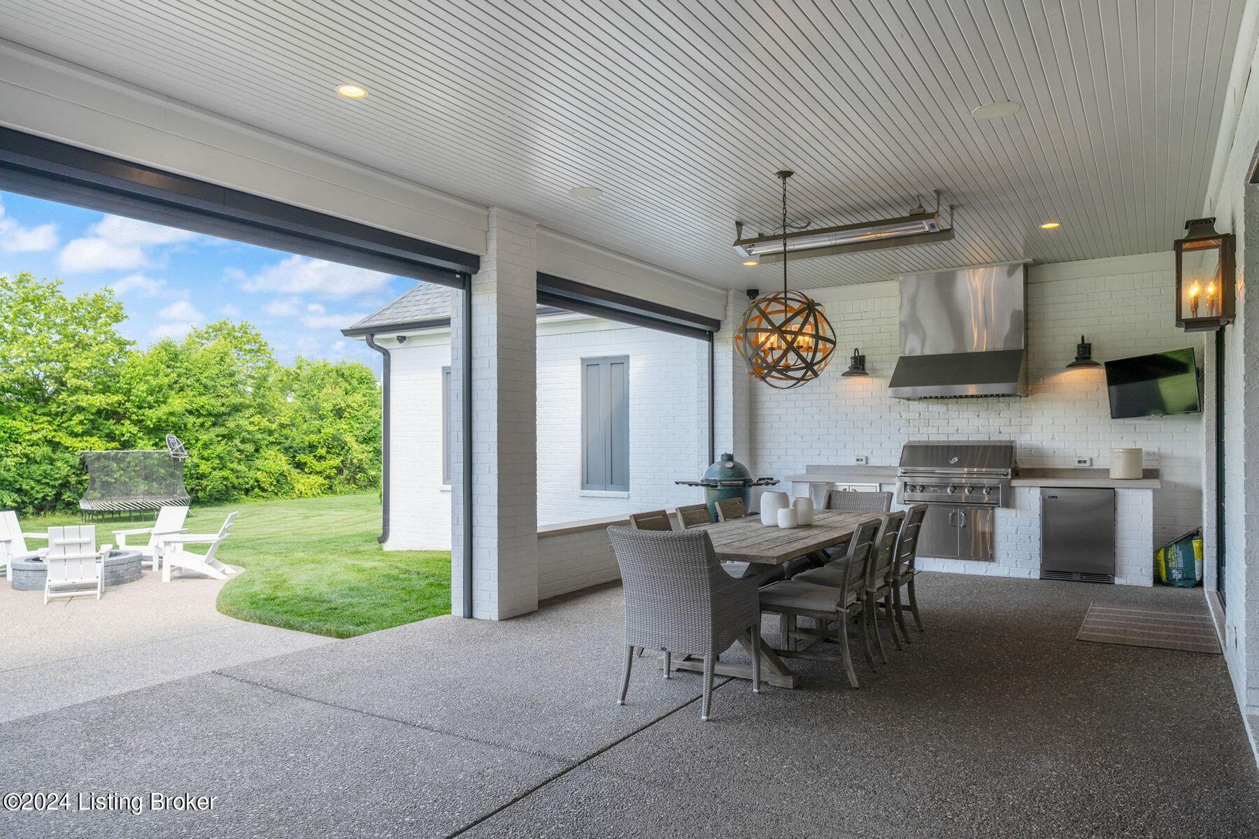 12420 Poplar Woods Dr