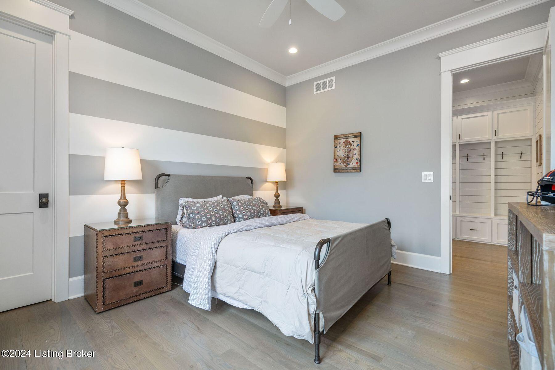 12420 Poplar Woods Dr