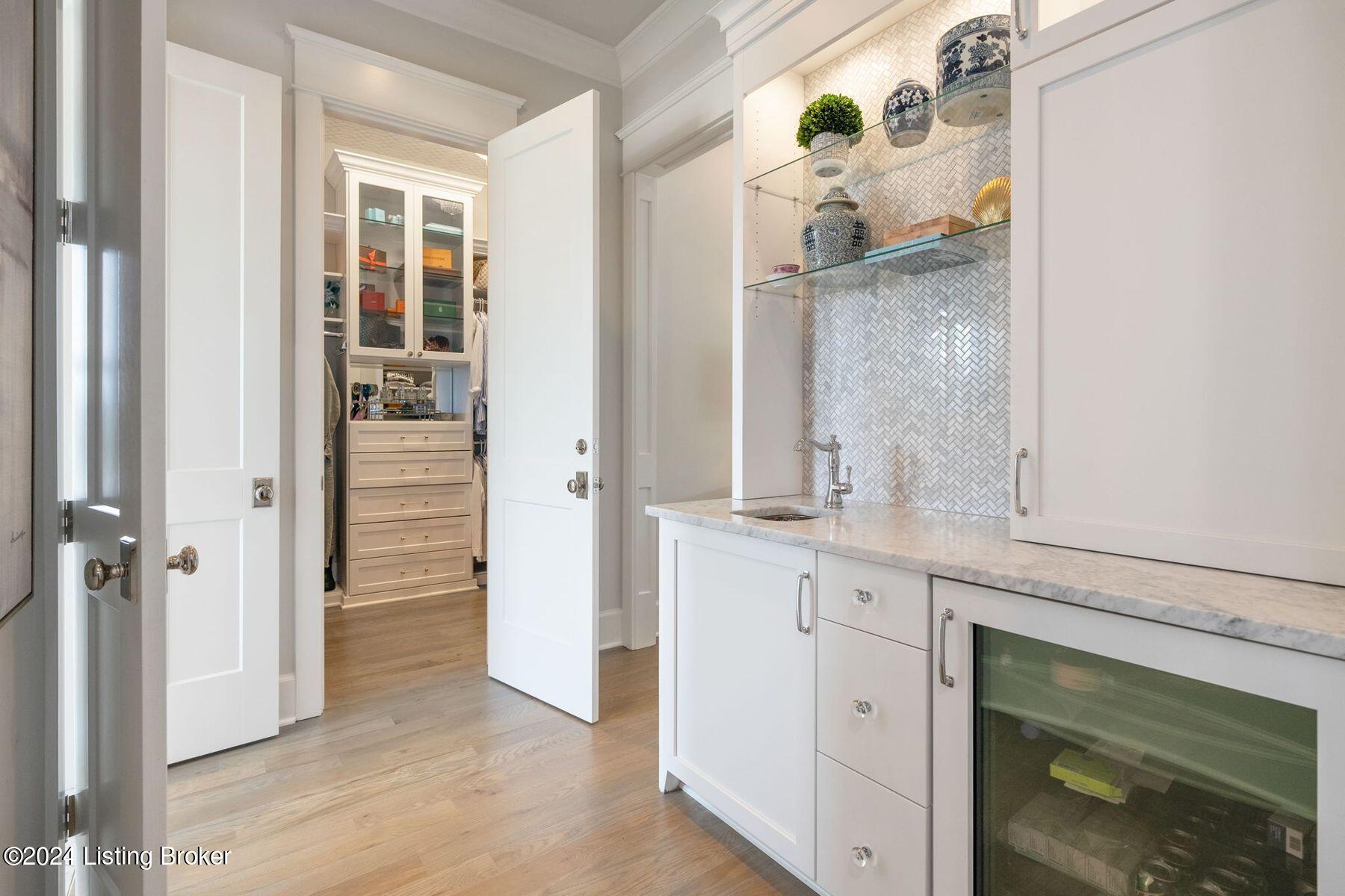 12420 Poplar Woods Dr