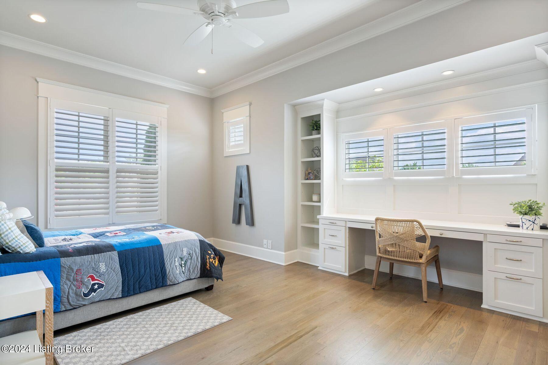 12420 Poplar Woods Dr