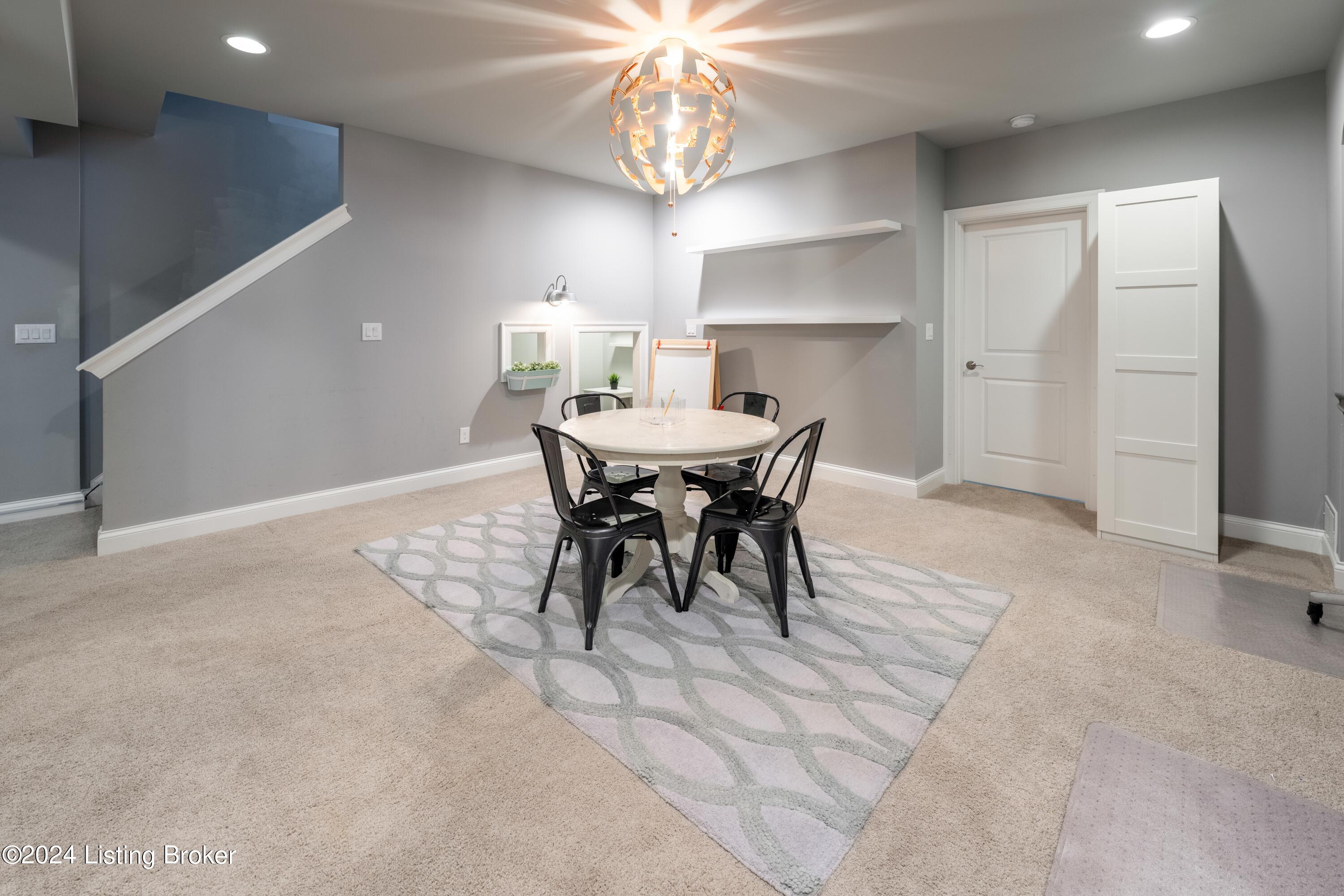 6143 Mistflower Cir