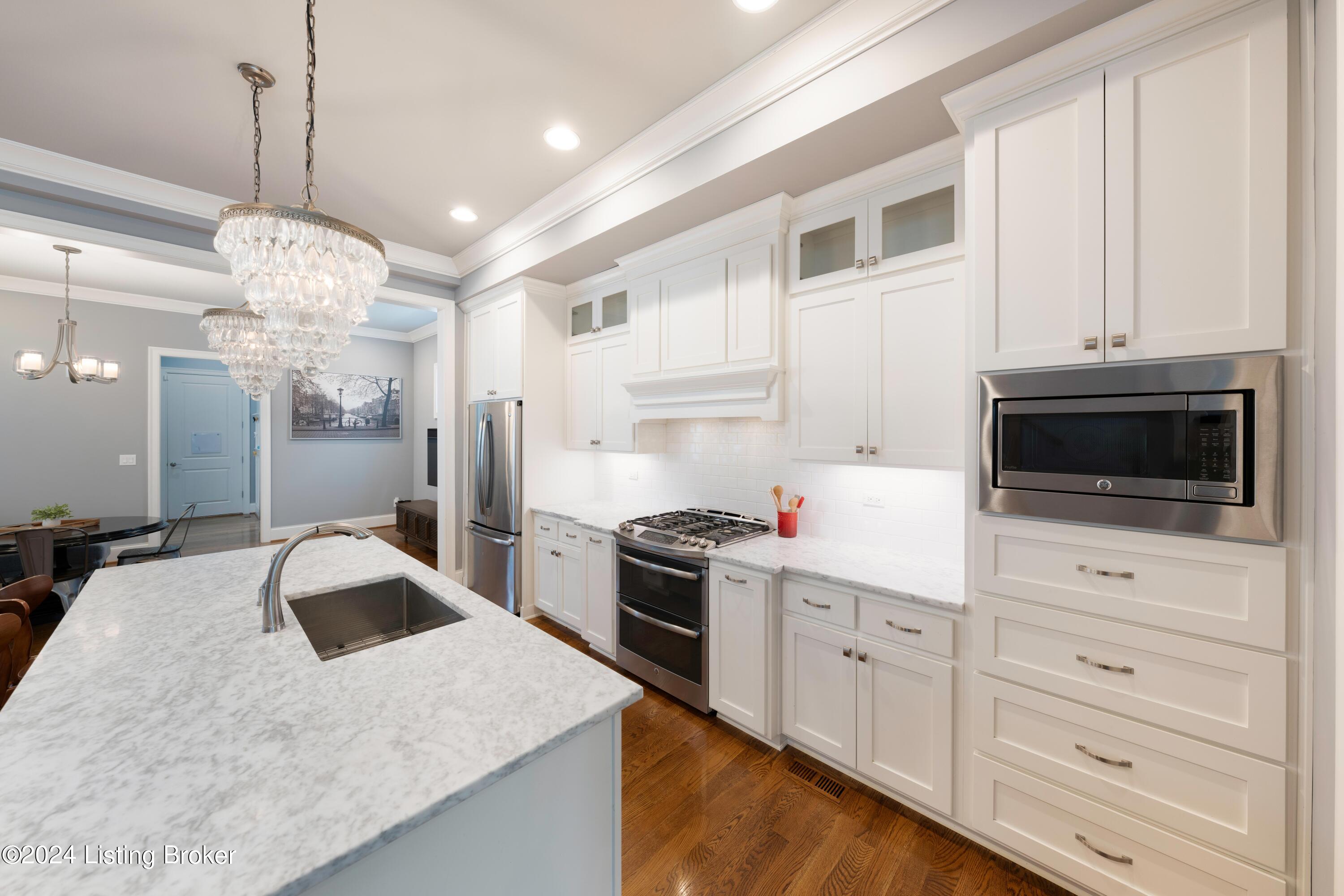 6143 Mistflower Cir