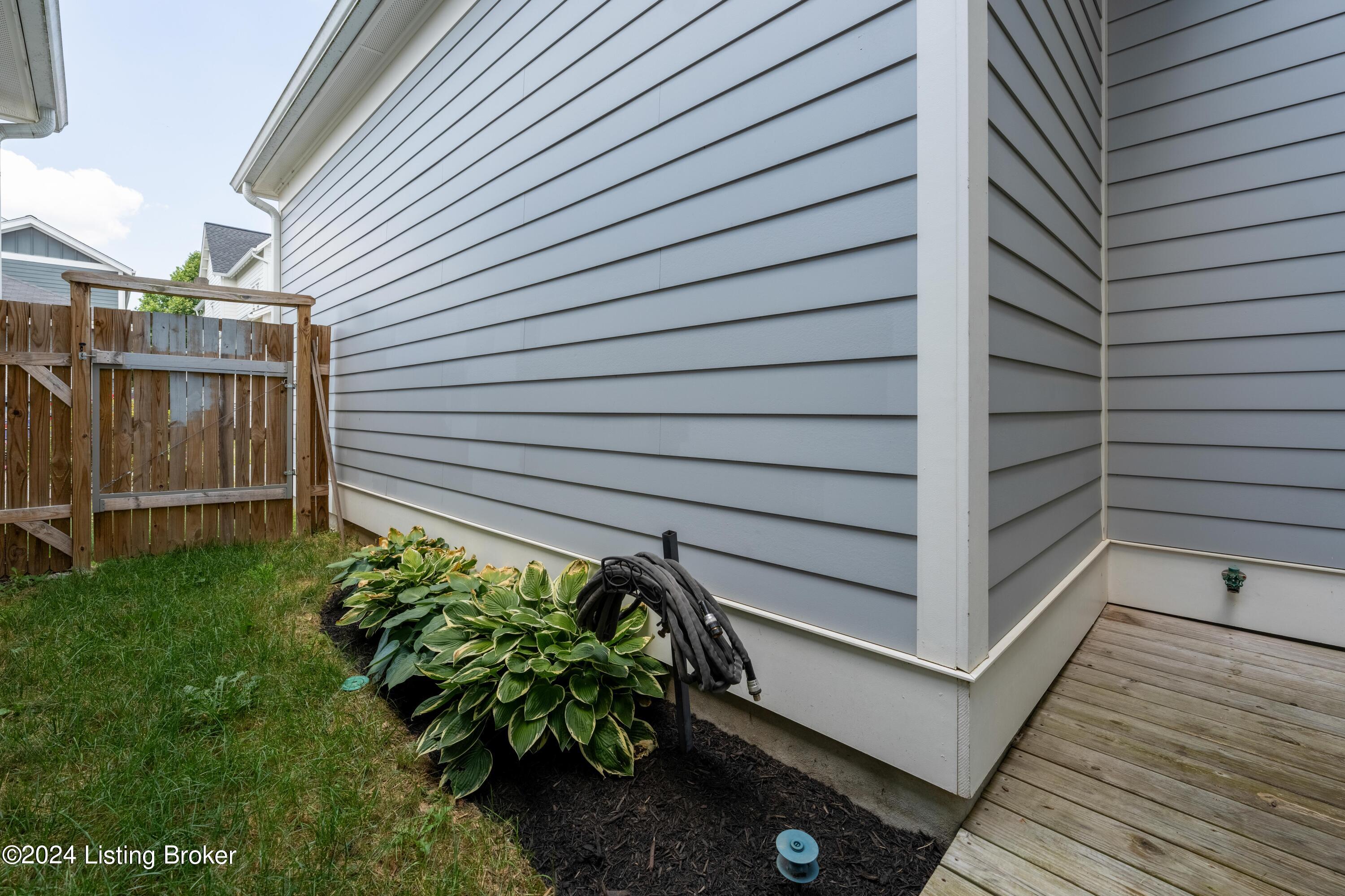 6143 Mistflower Cir
