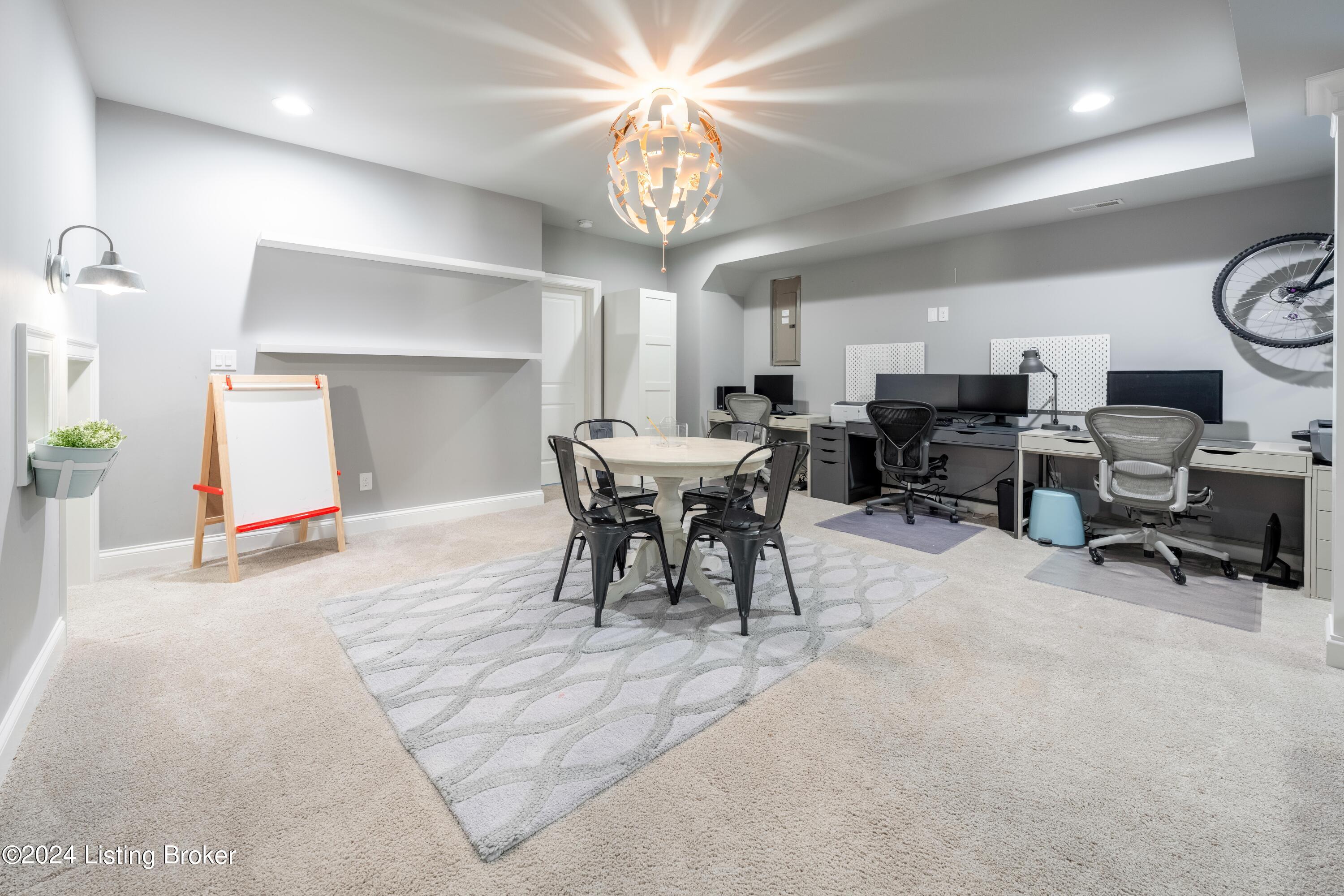 6143 Mistflower Cir