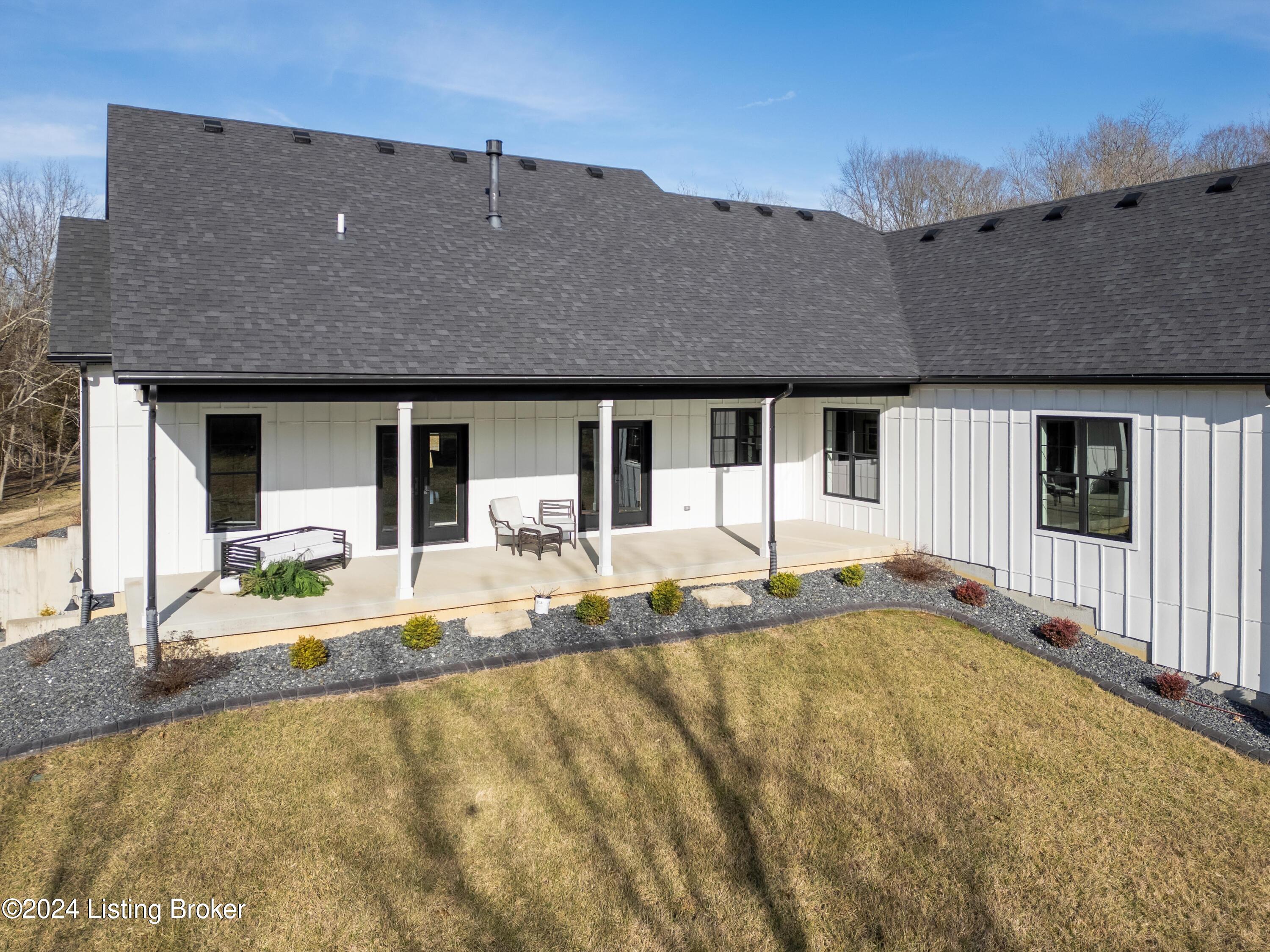 8316 Old Heady Rd