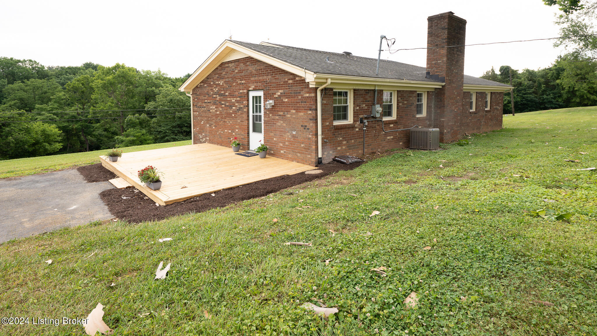 375 Ridge Rd