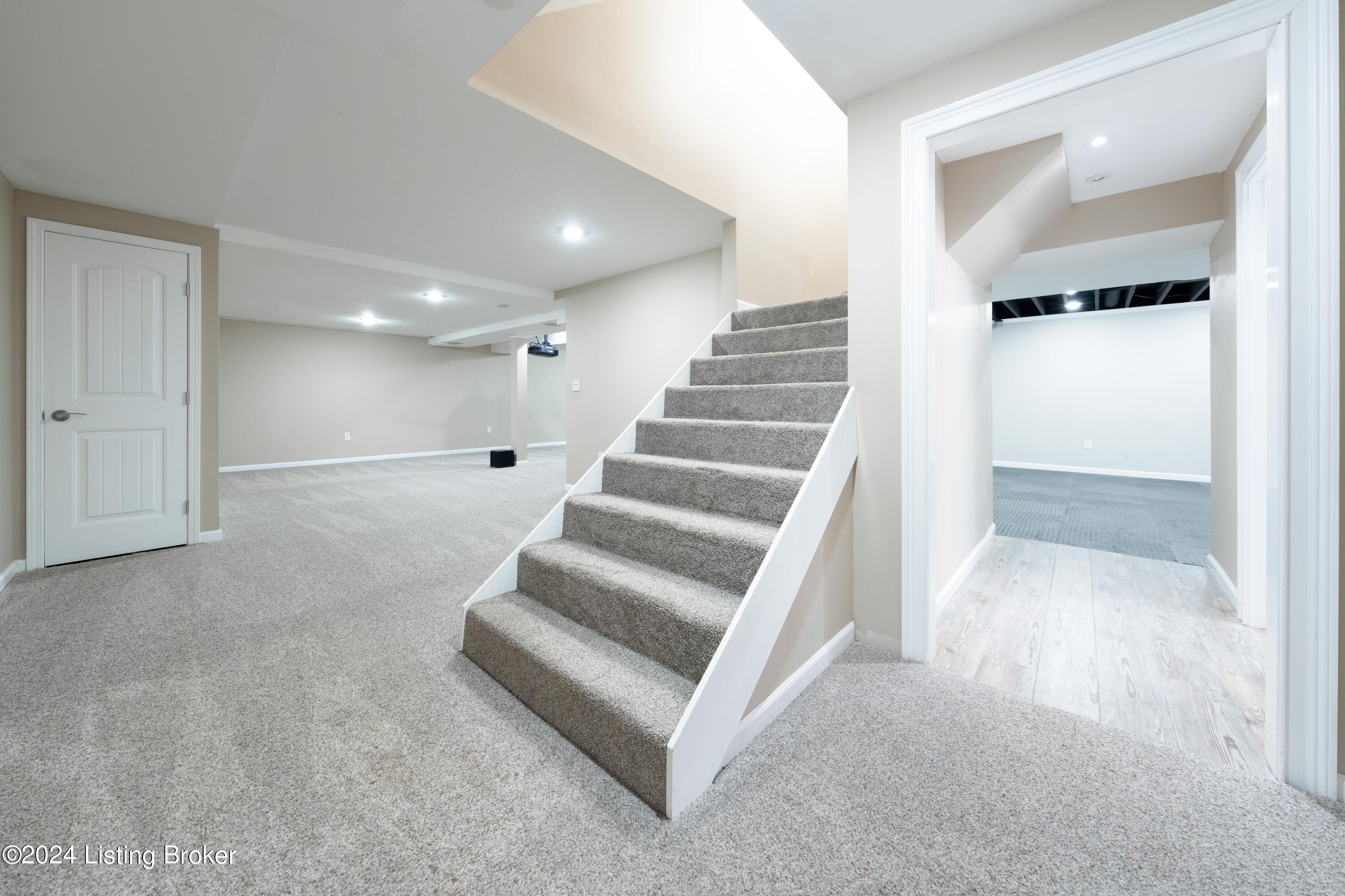 7618 Woodridge Dr