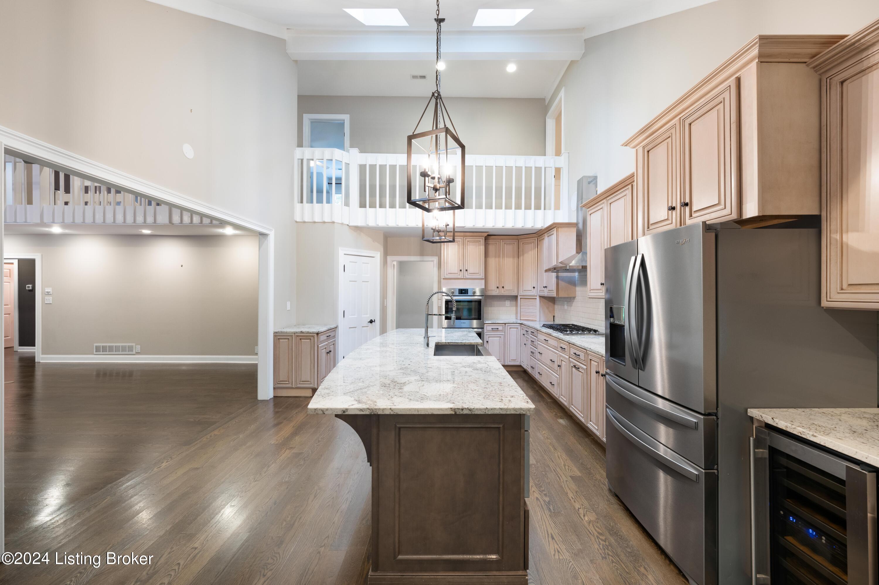 7618 Woodridge Dr