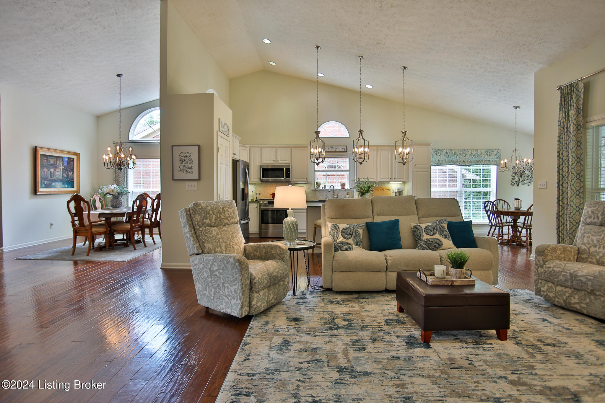 10444 Dove Chase Cir