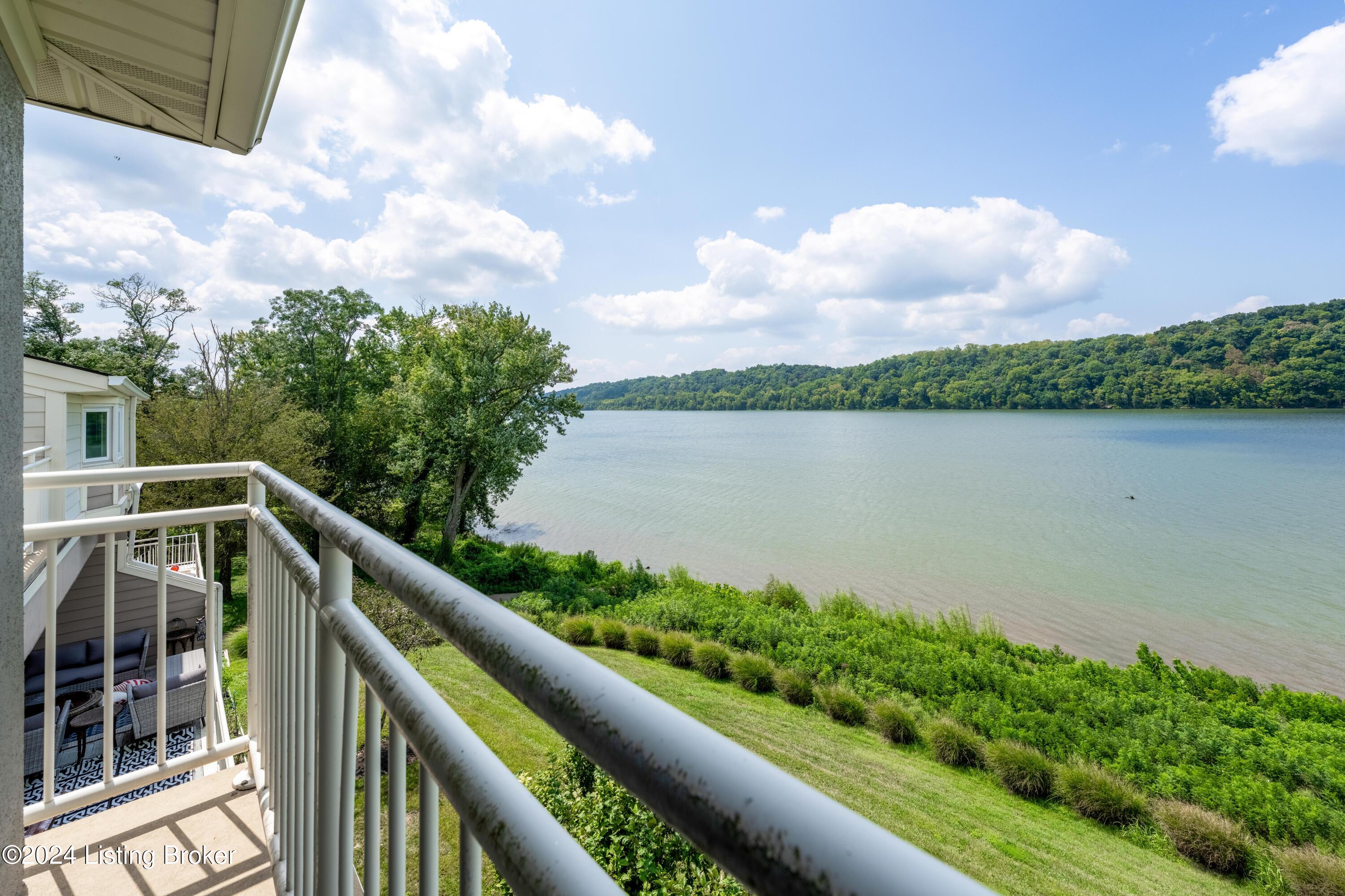 1604 Victory Ct