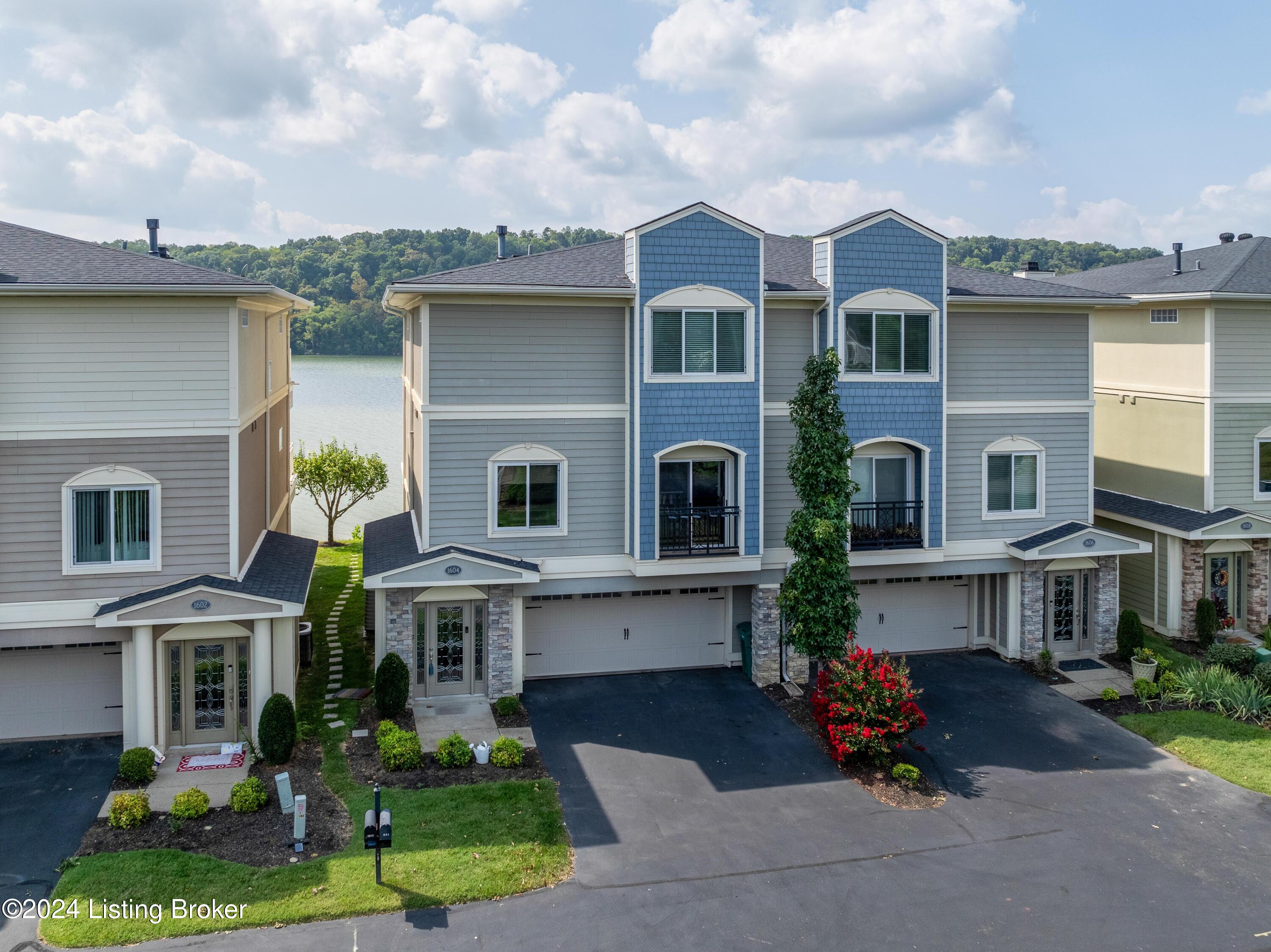 1604 Victory Ct