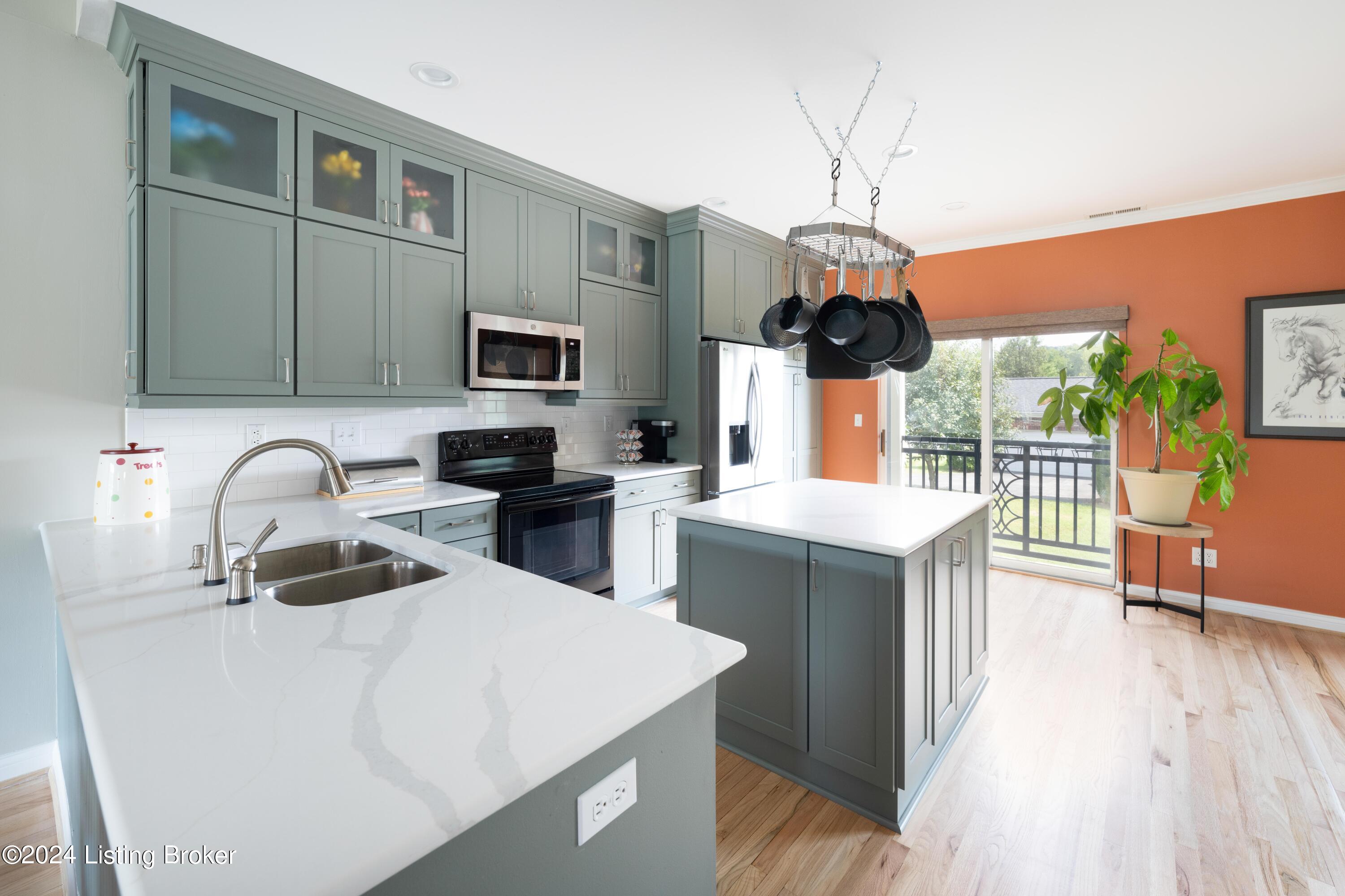 1604 Victory Ct