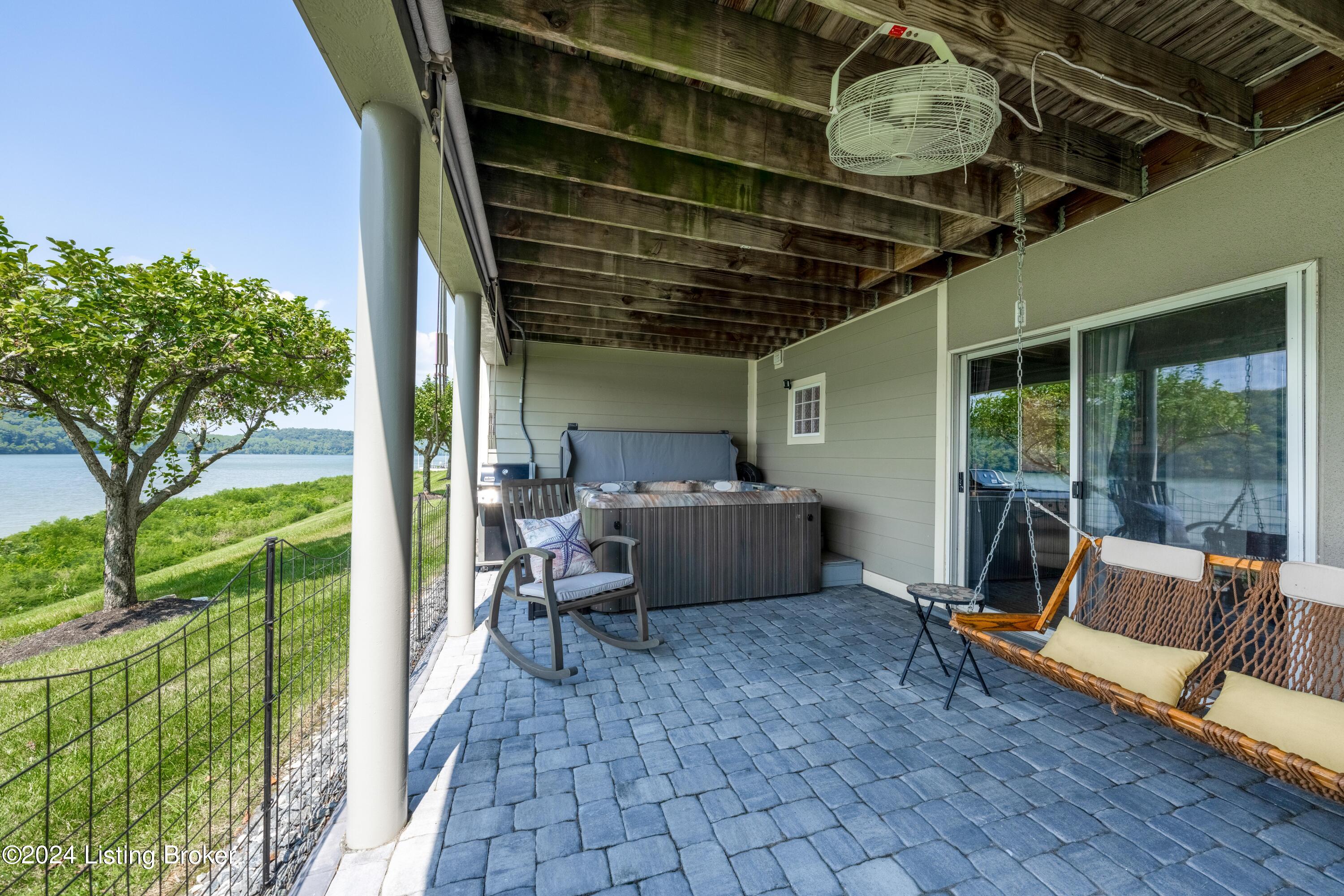1604 Victory Ct