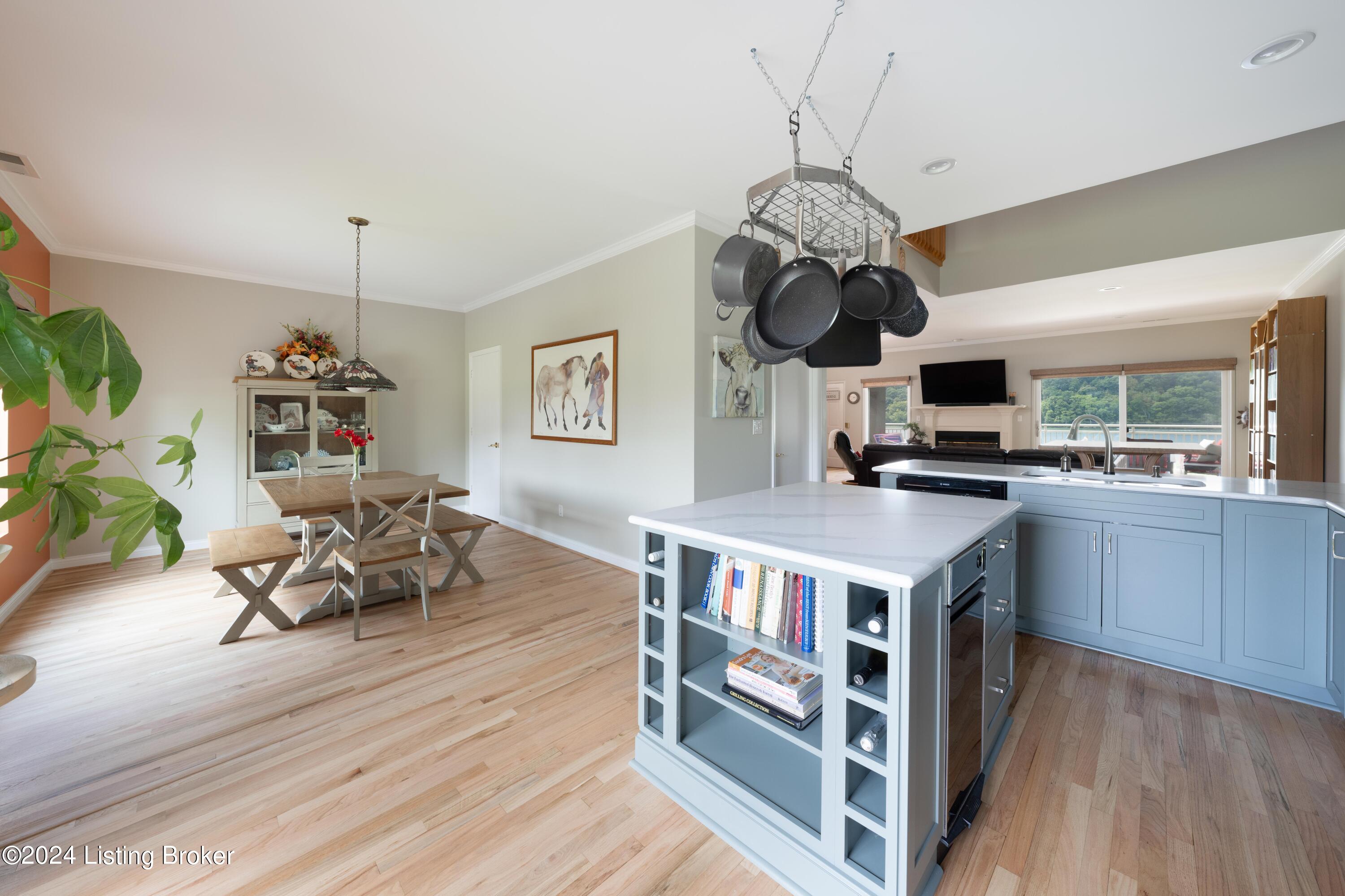 1604 Victory Ct