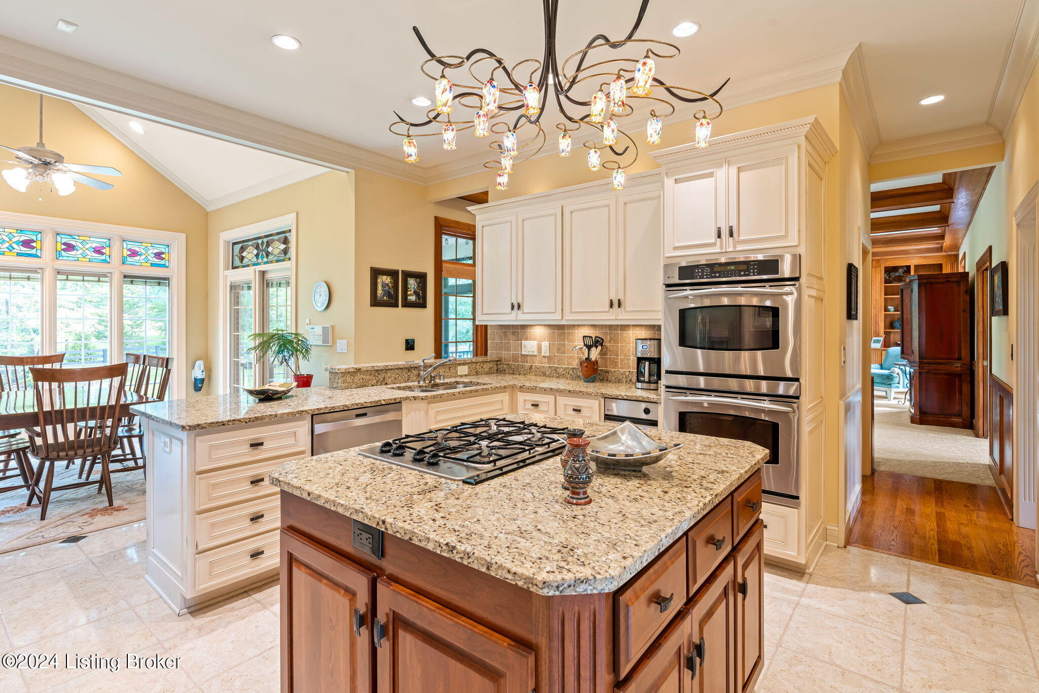 1001 Anchorage Woods Cir