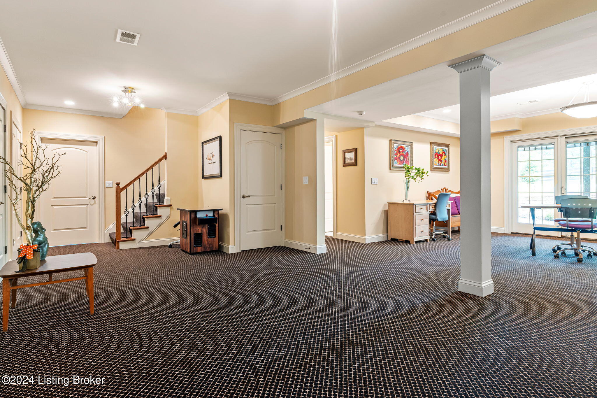 1001 Anchorage Woods Cir