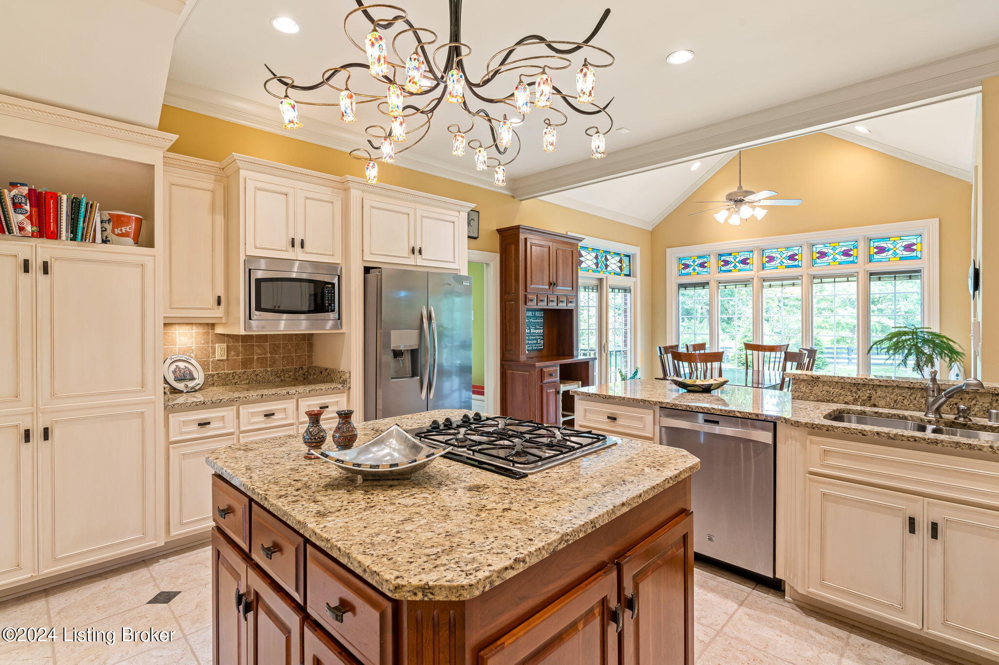 1001 Anchorage Woods Cir