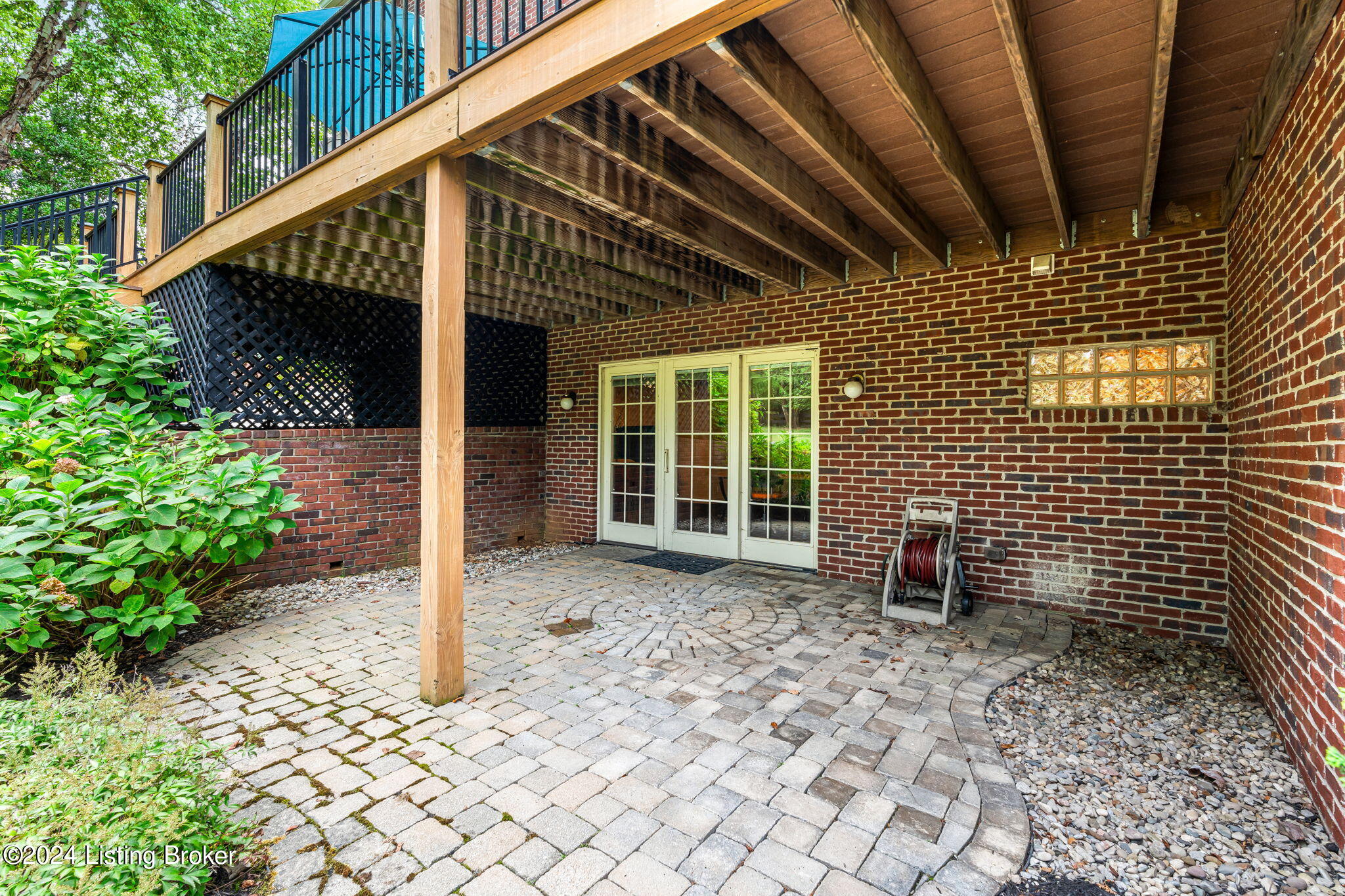 1001 Anchorage Woods Cir