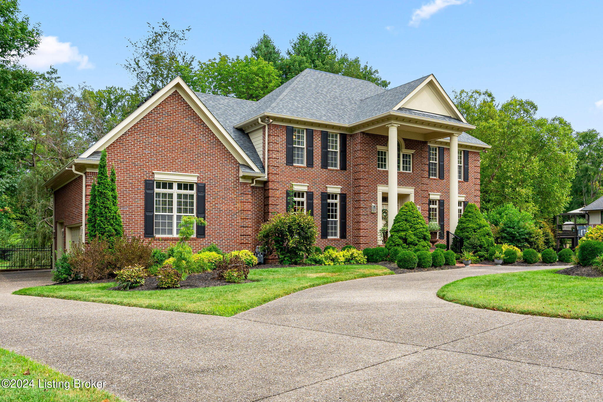 1001 Anchorage Woods Cir