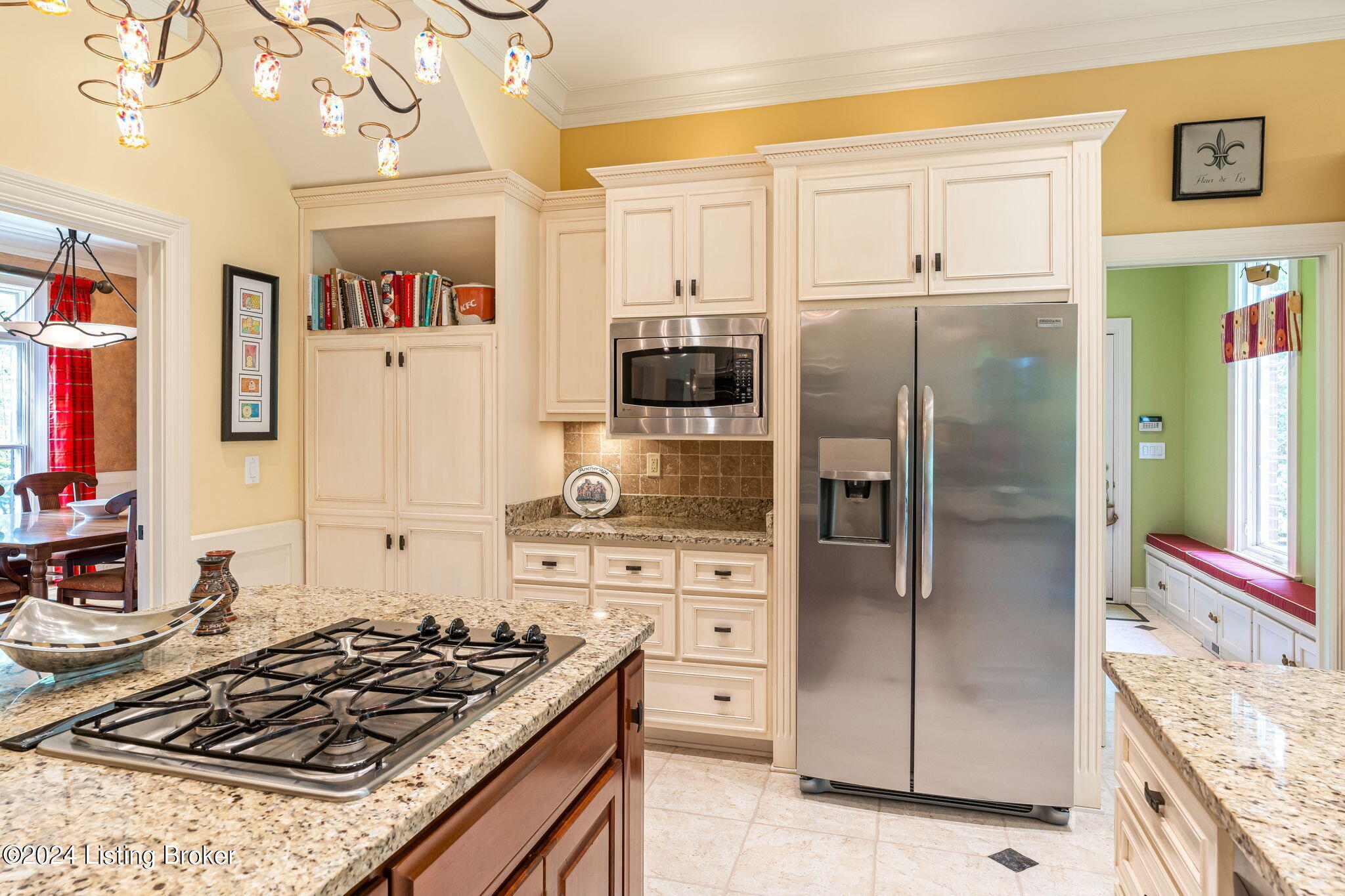 1001 Anchorage Woods Cir