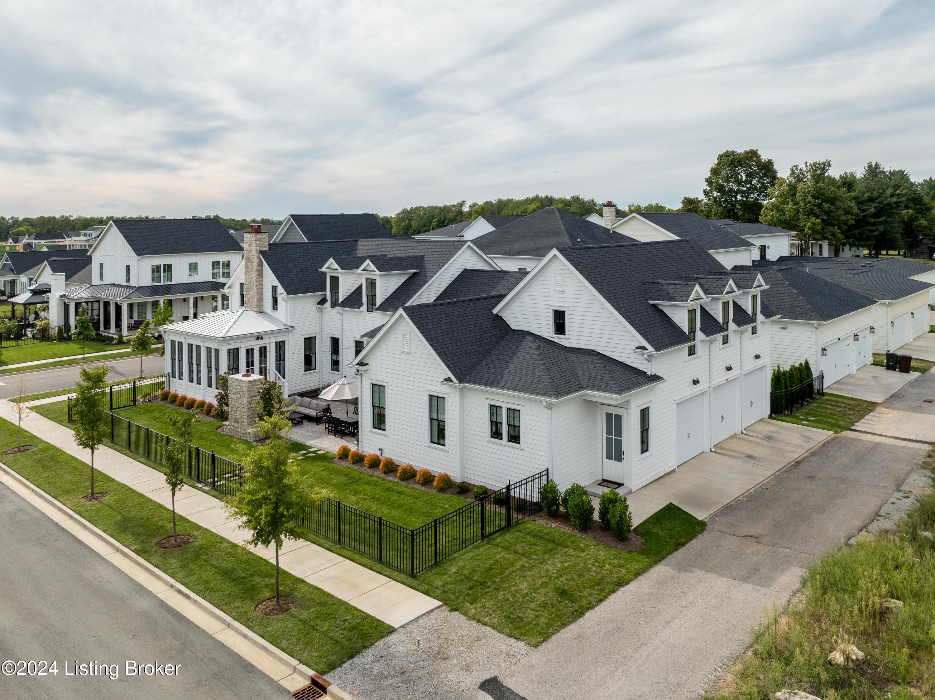 11409 River Beauty Loop