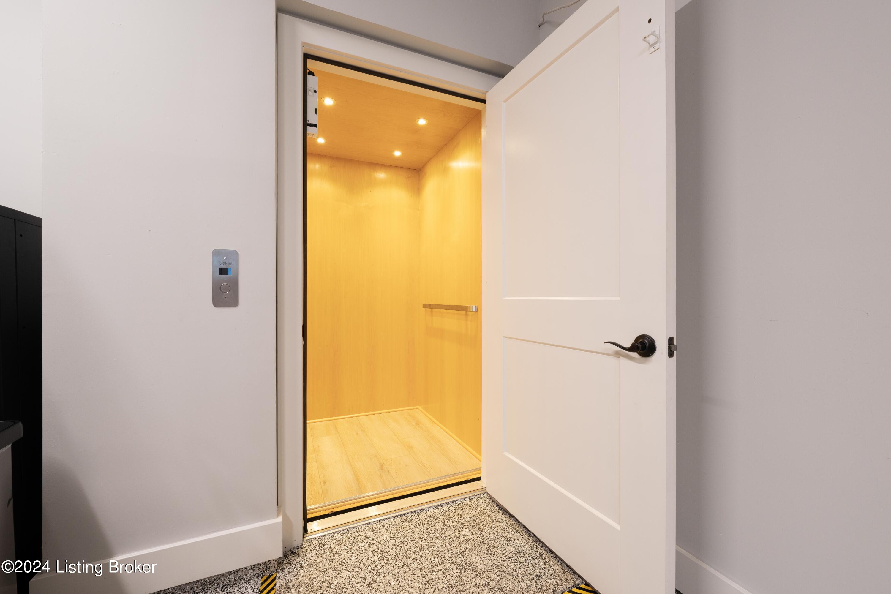 11409 River Beauty Loop