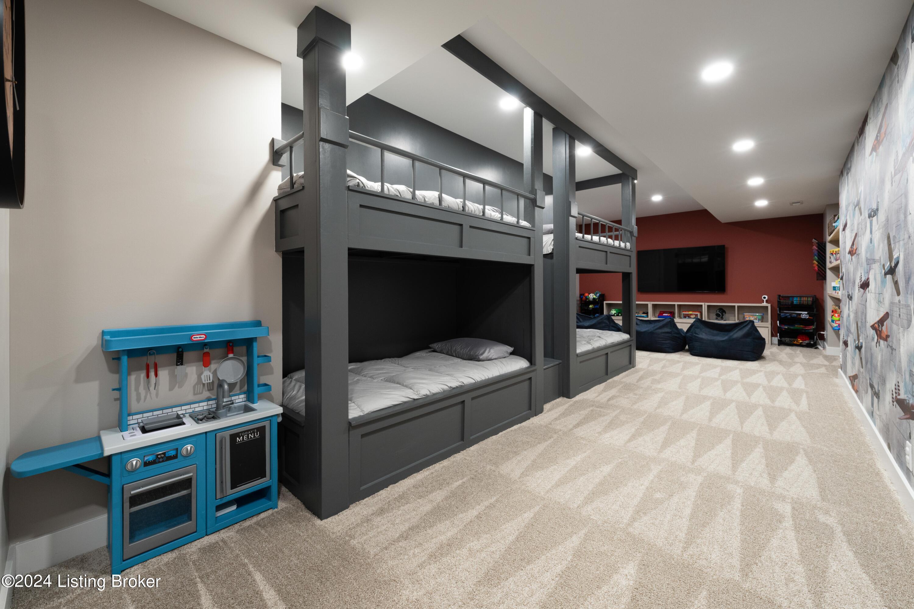 11409 River Beauty Loop