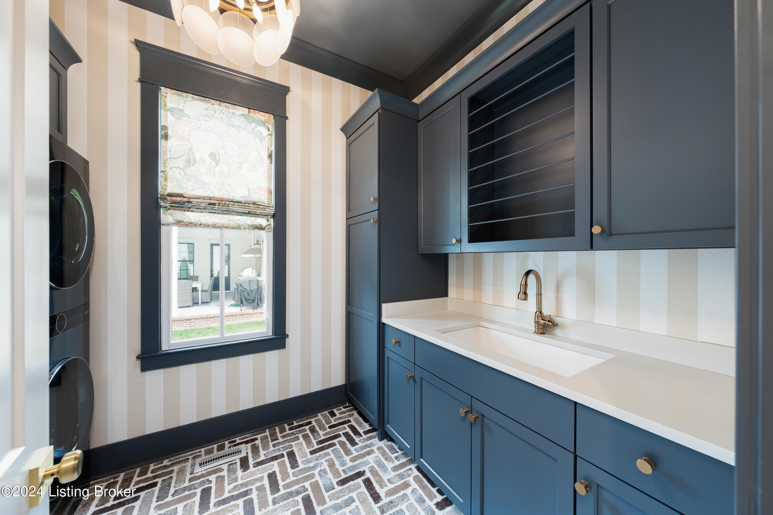 11409 River Beauty Loop