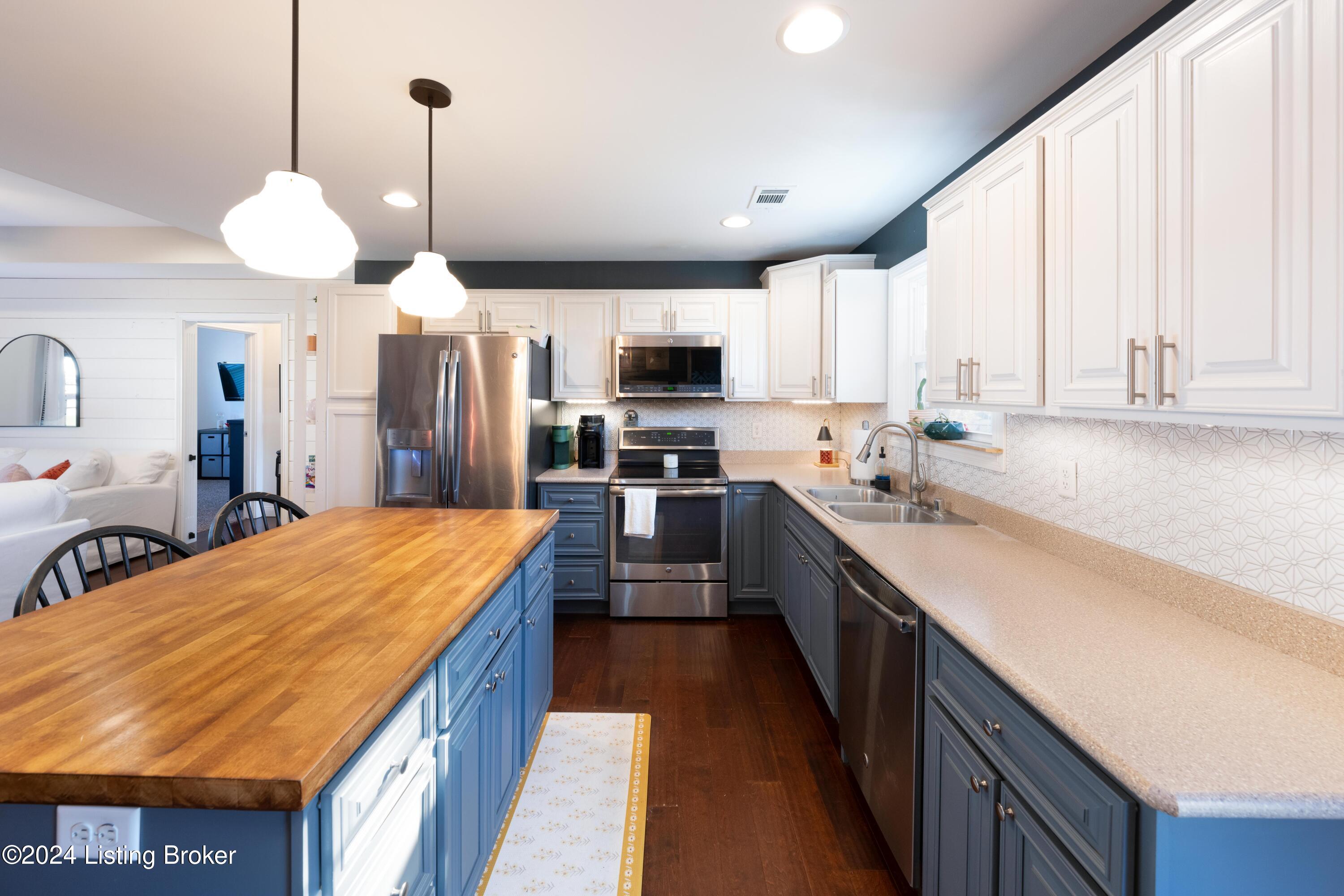145 Peabody Loop