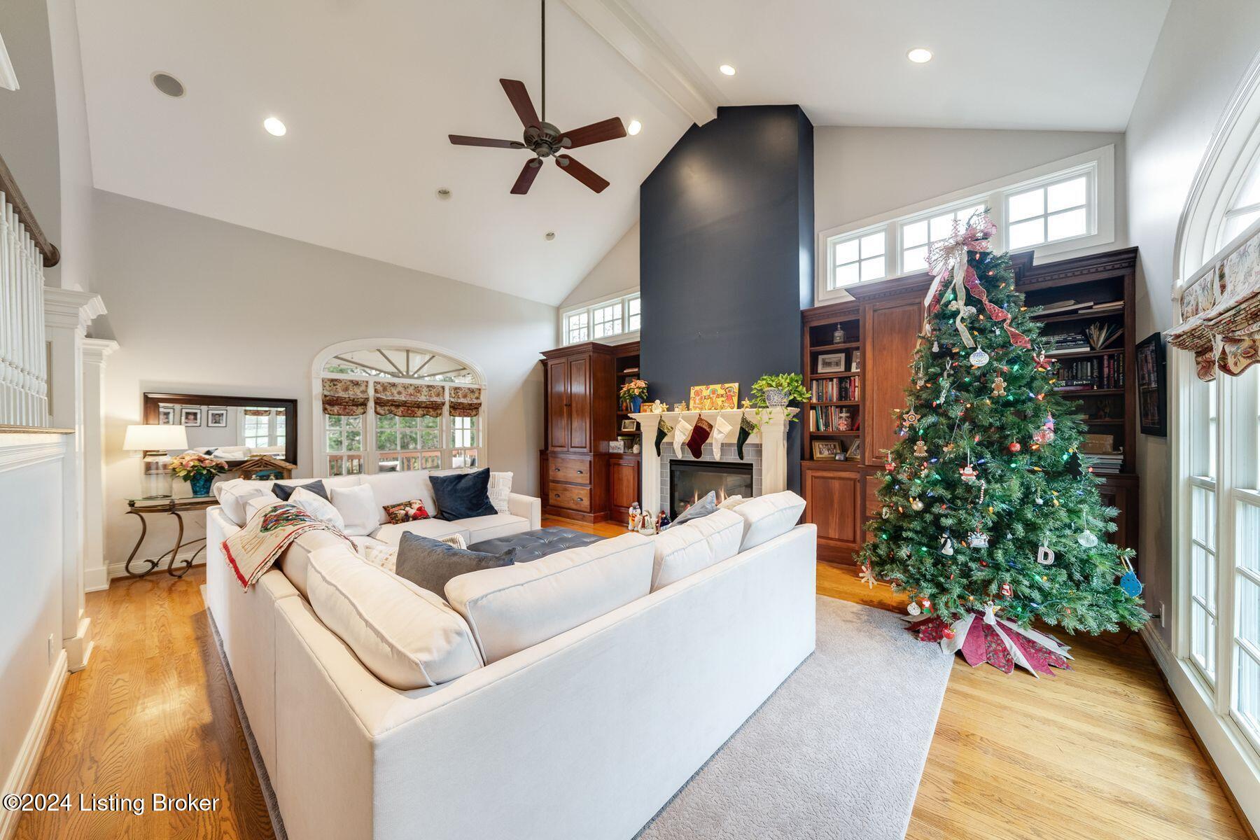 3800 Woodmont Park Ln