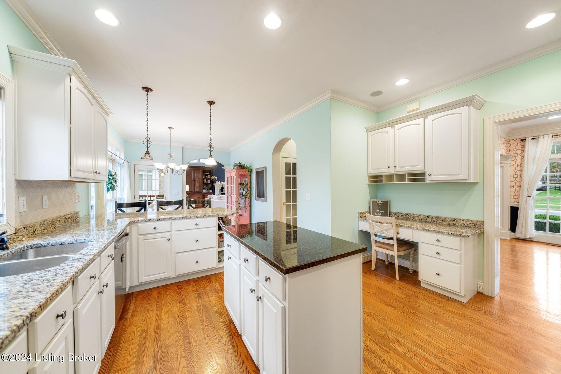 3800 Woodmont Park Ln