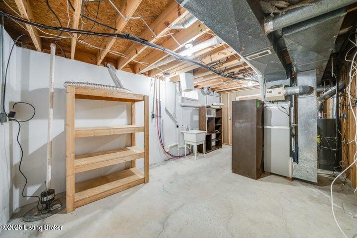 6006 Trappers Ridge Cir