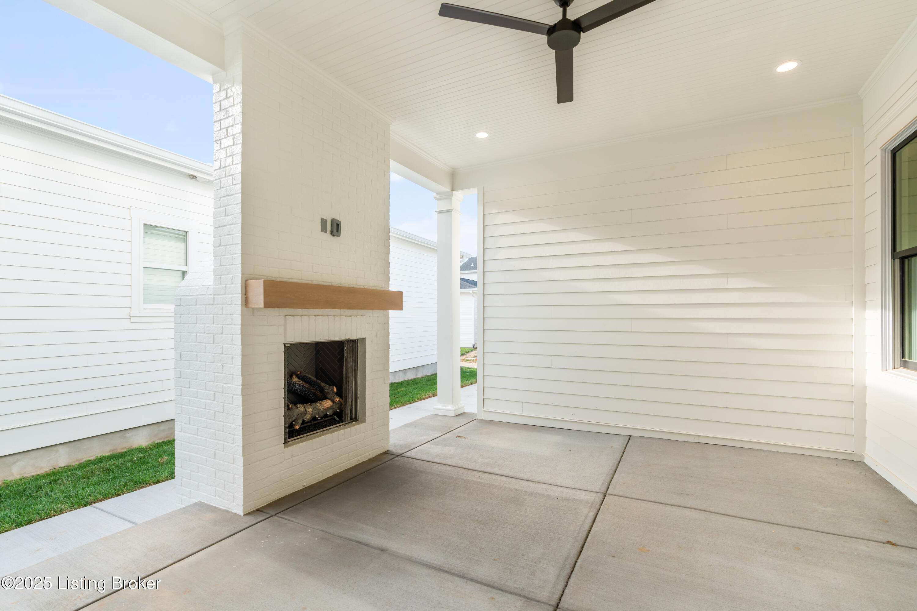 11524 River Beauty Loop