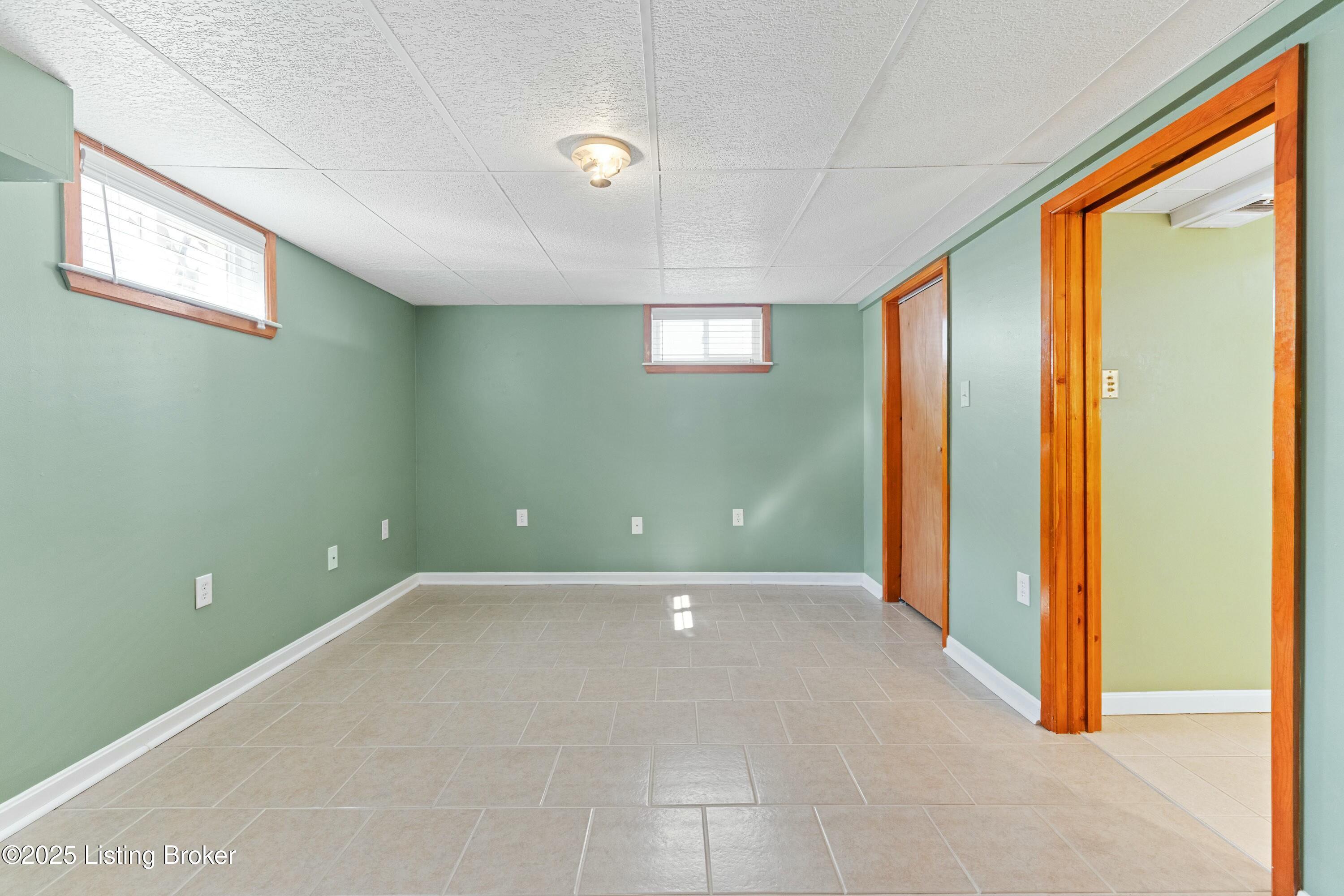3122 Bobolink Rd