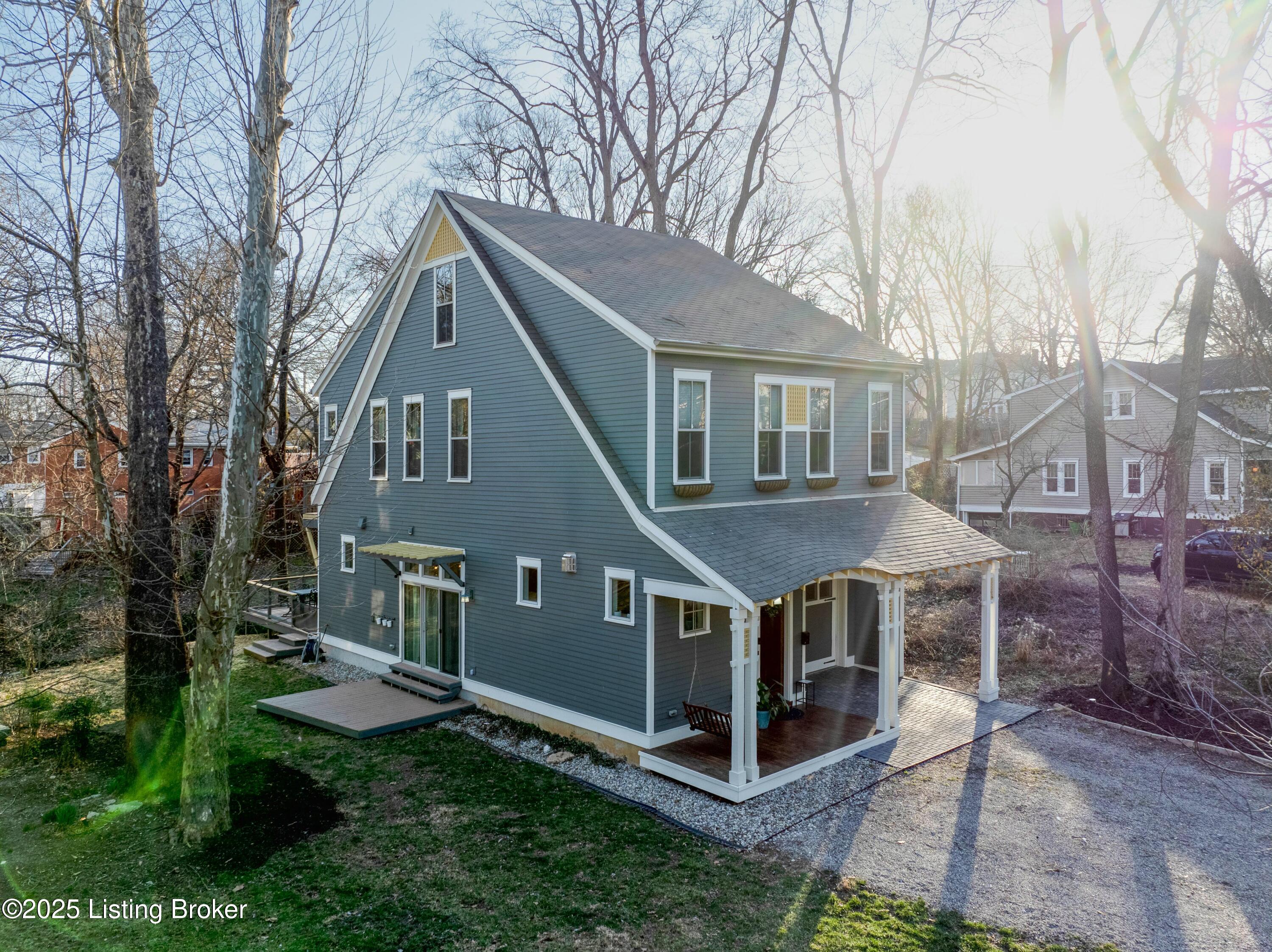 2220 Sycamore Ave