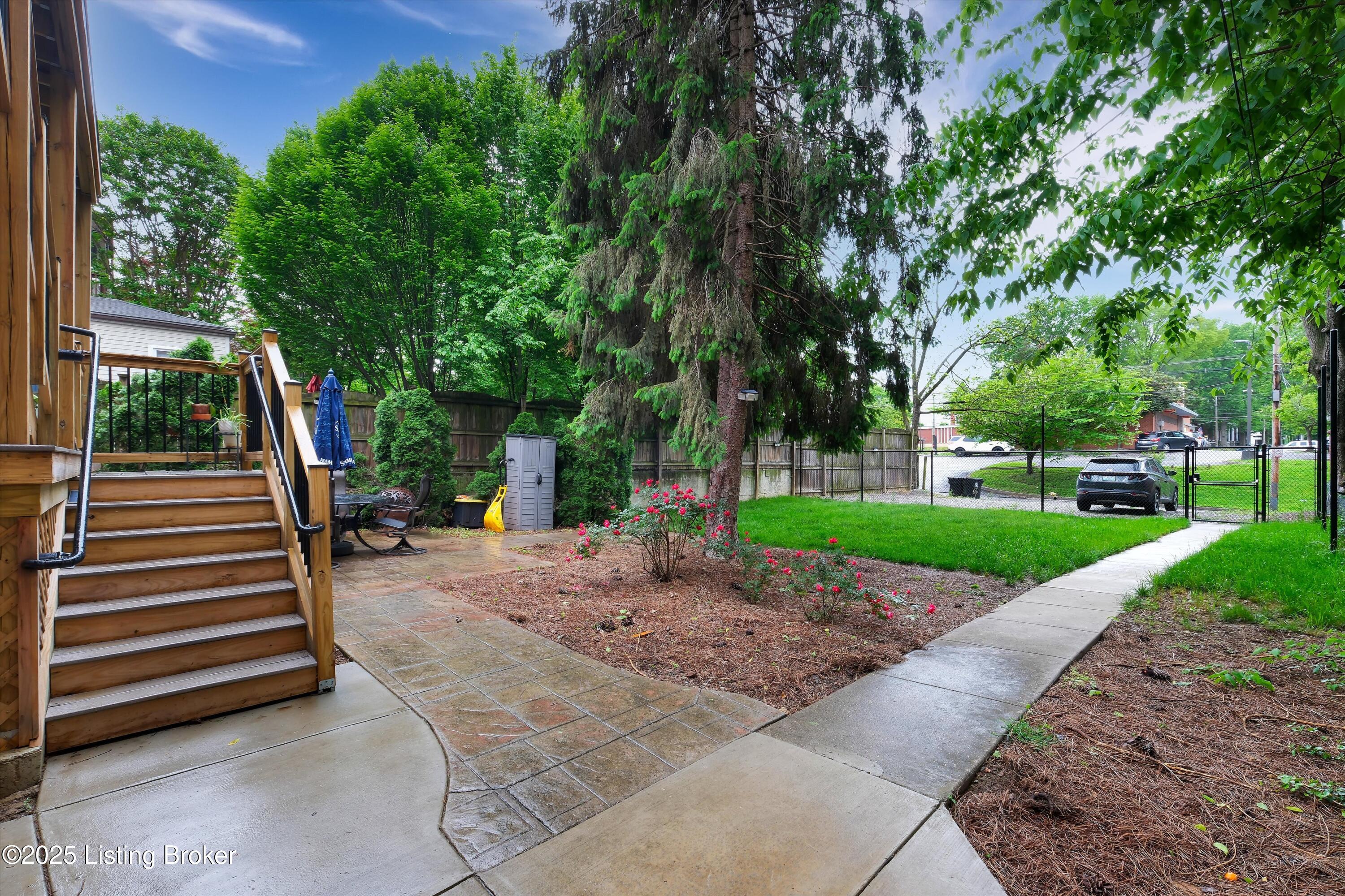 1228 Cherokee Rd