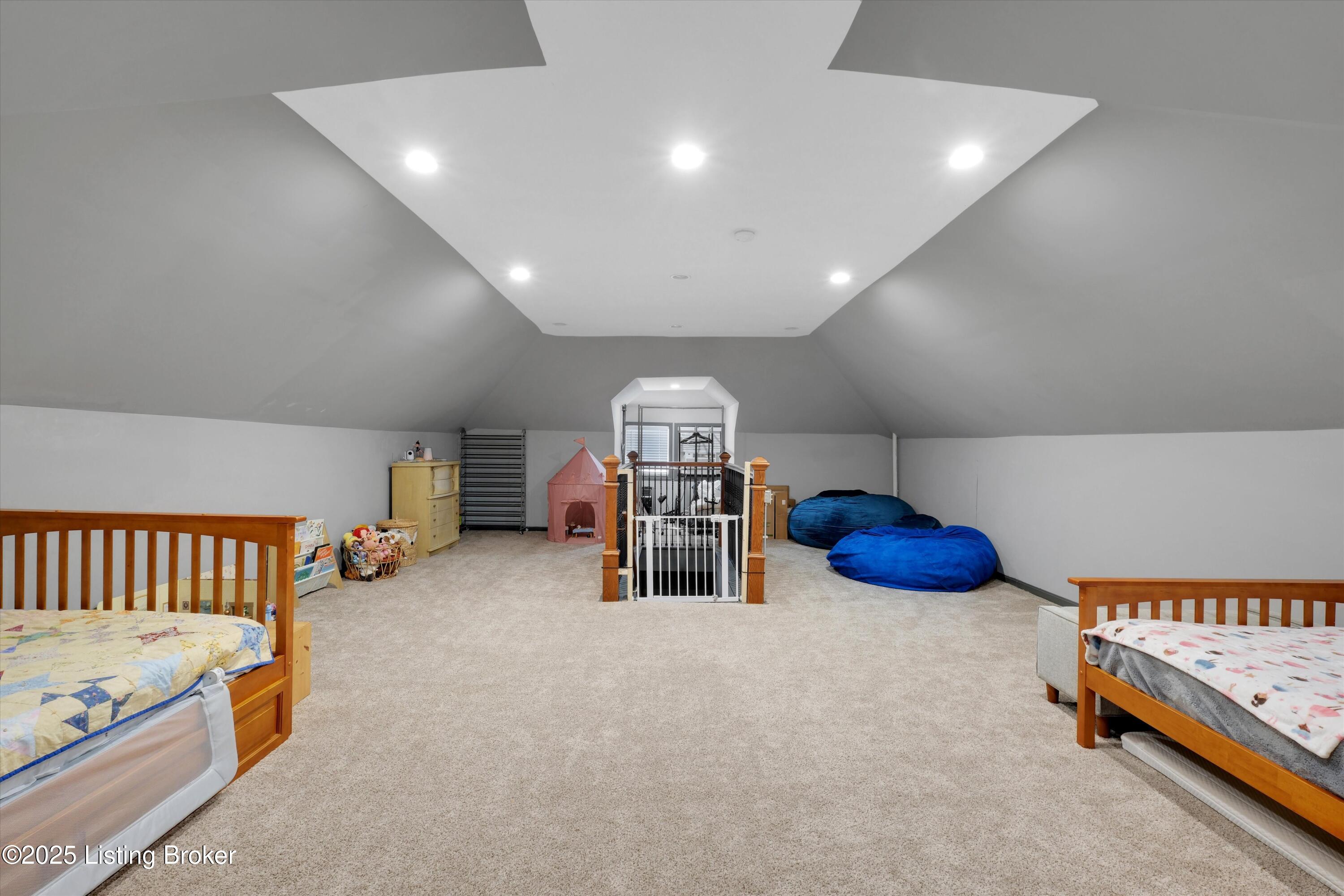 1228 Cherokee Rd