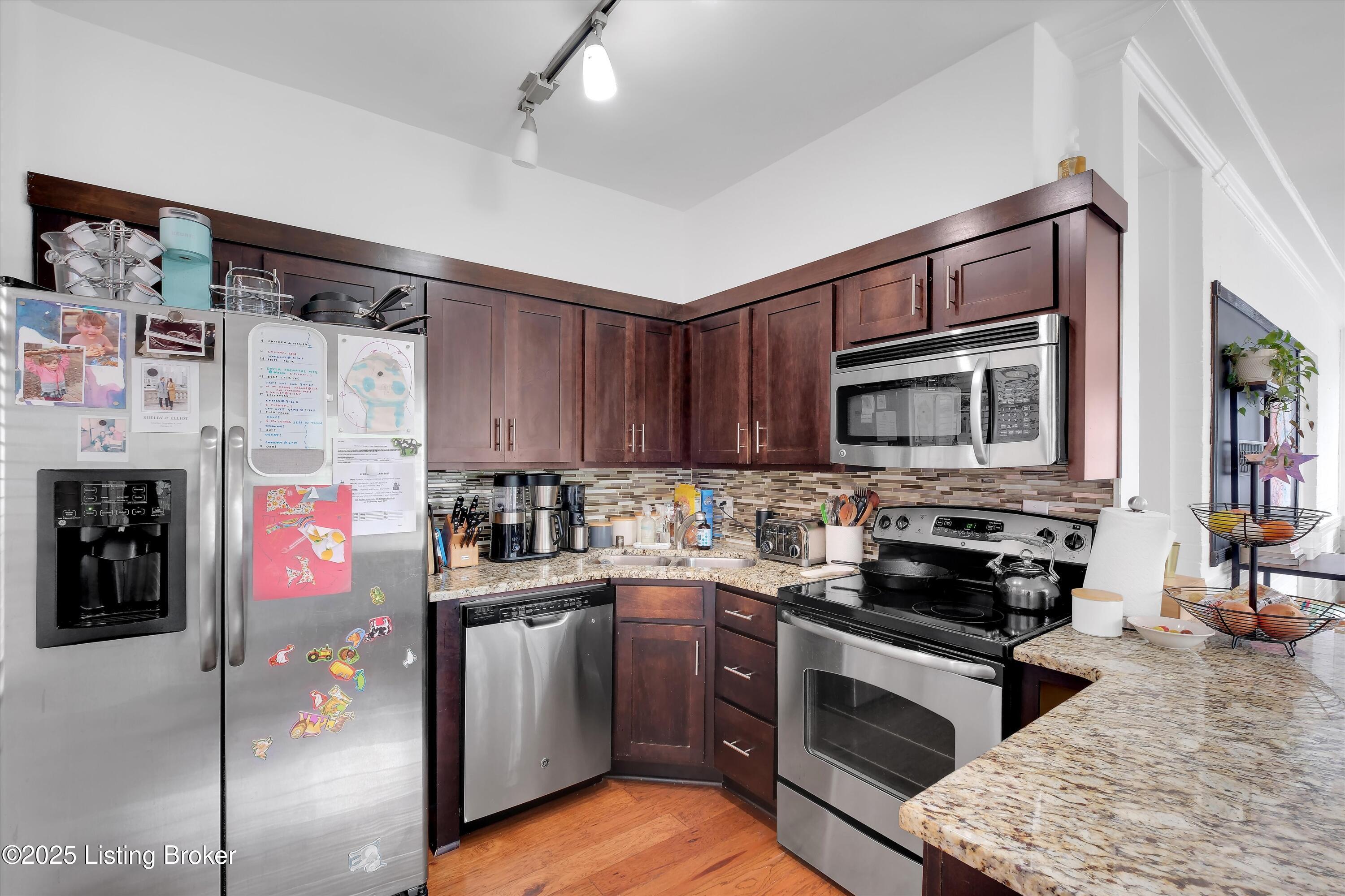 1228 Cherokee Rd
