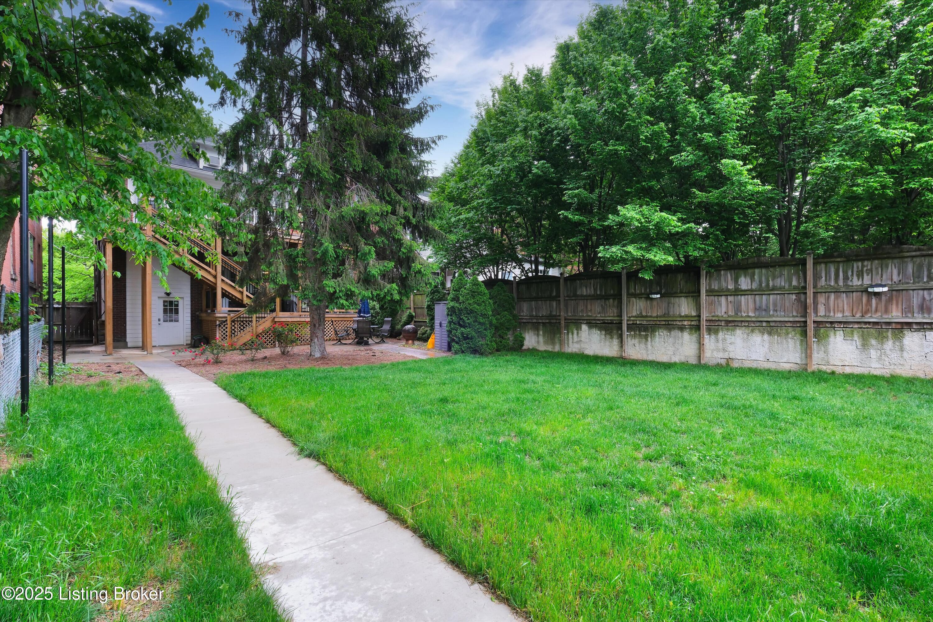 1228 Cherokee Rd