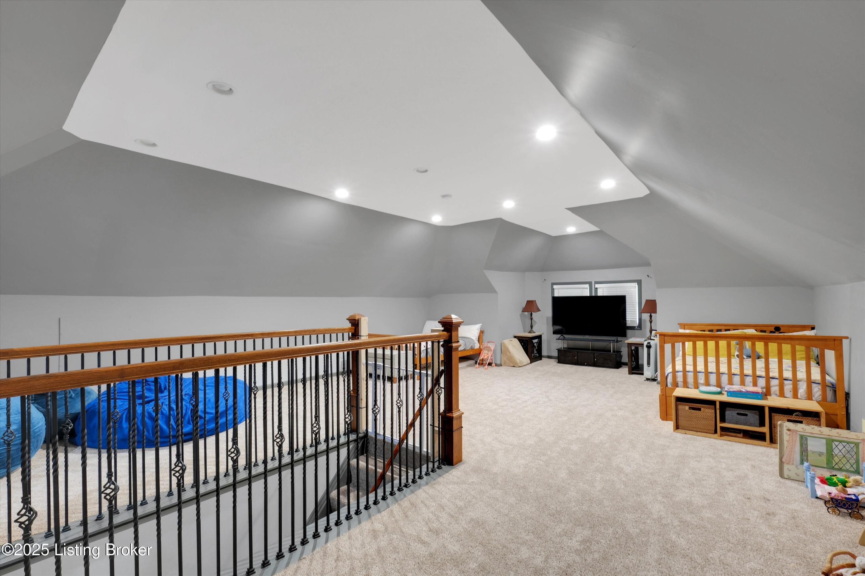 1228 Cherokee Rd