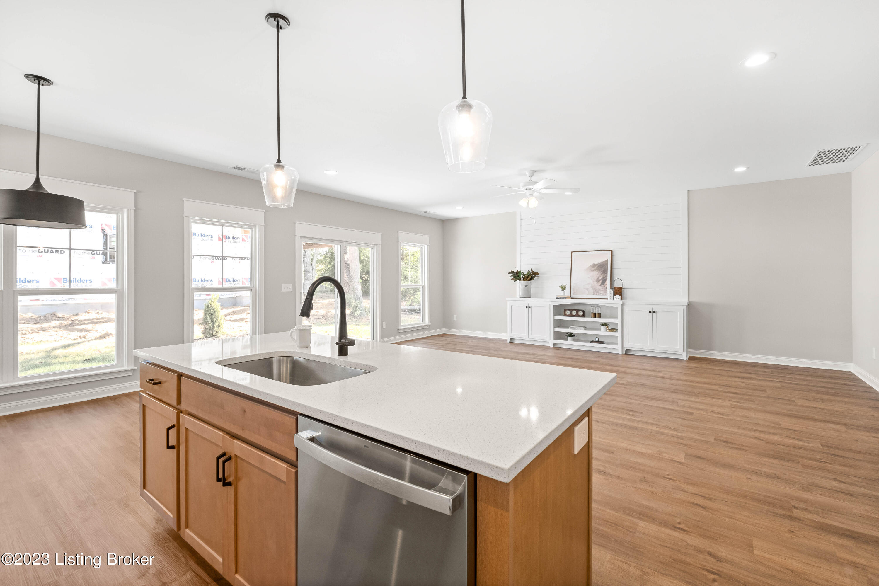 801 Artisan Pkwy