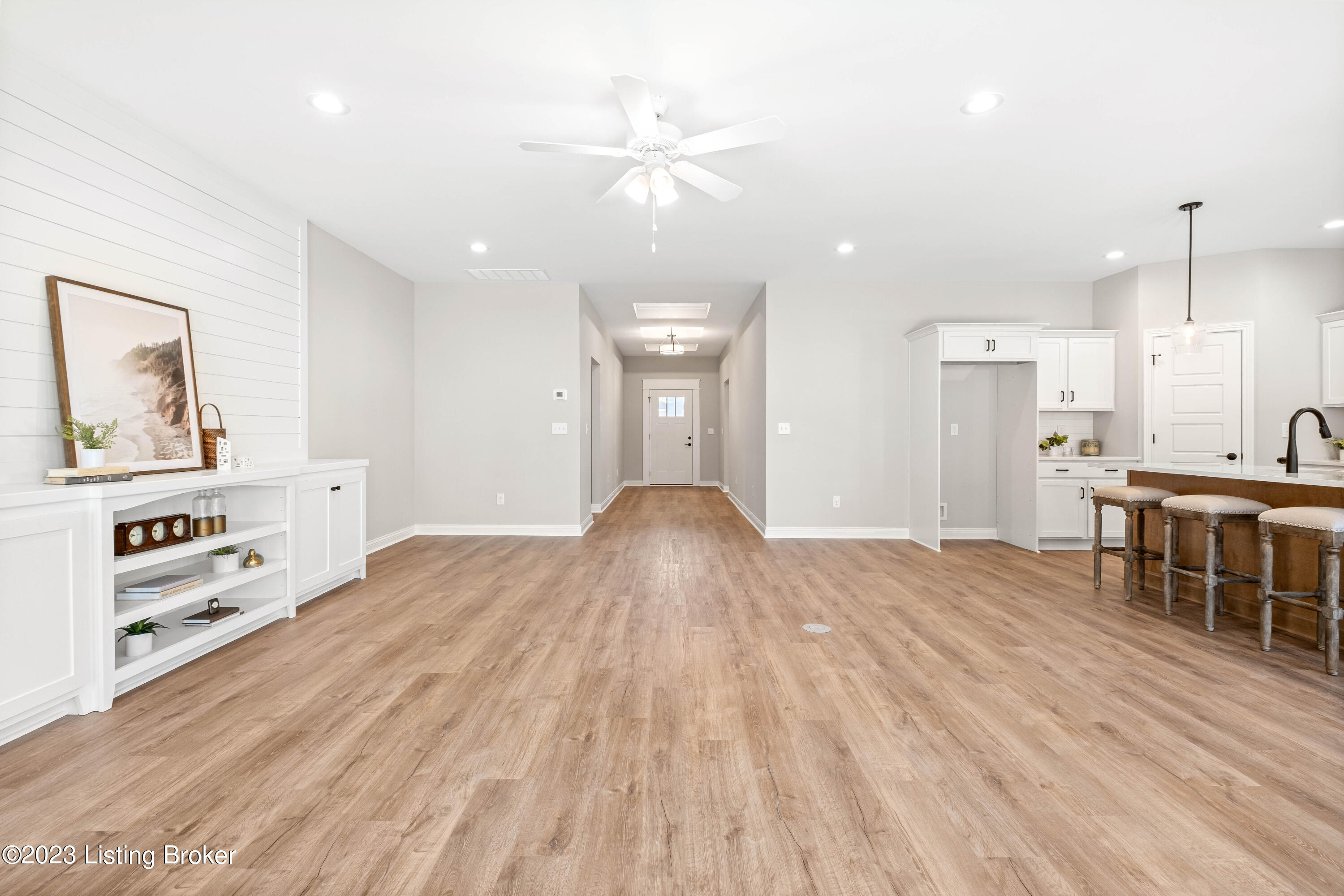 801 Artisan Pkwy