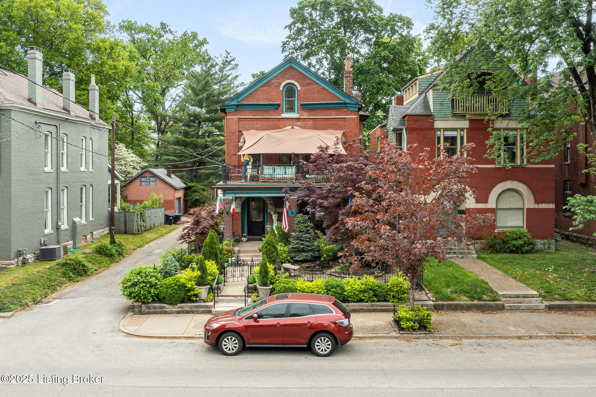 1315 S 1st St, Louisville