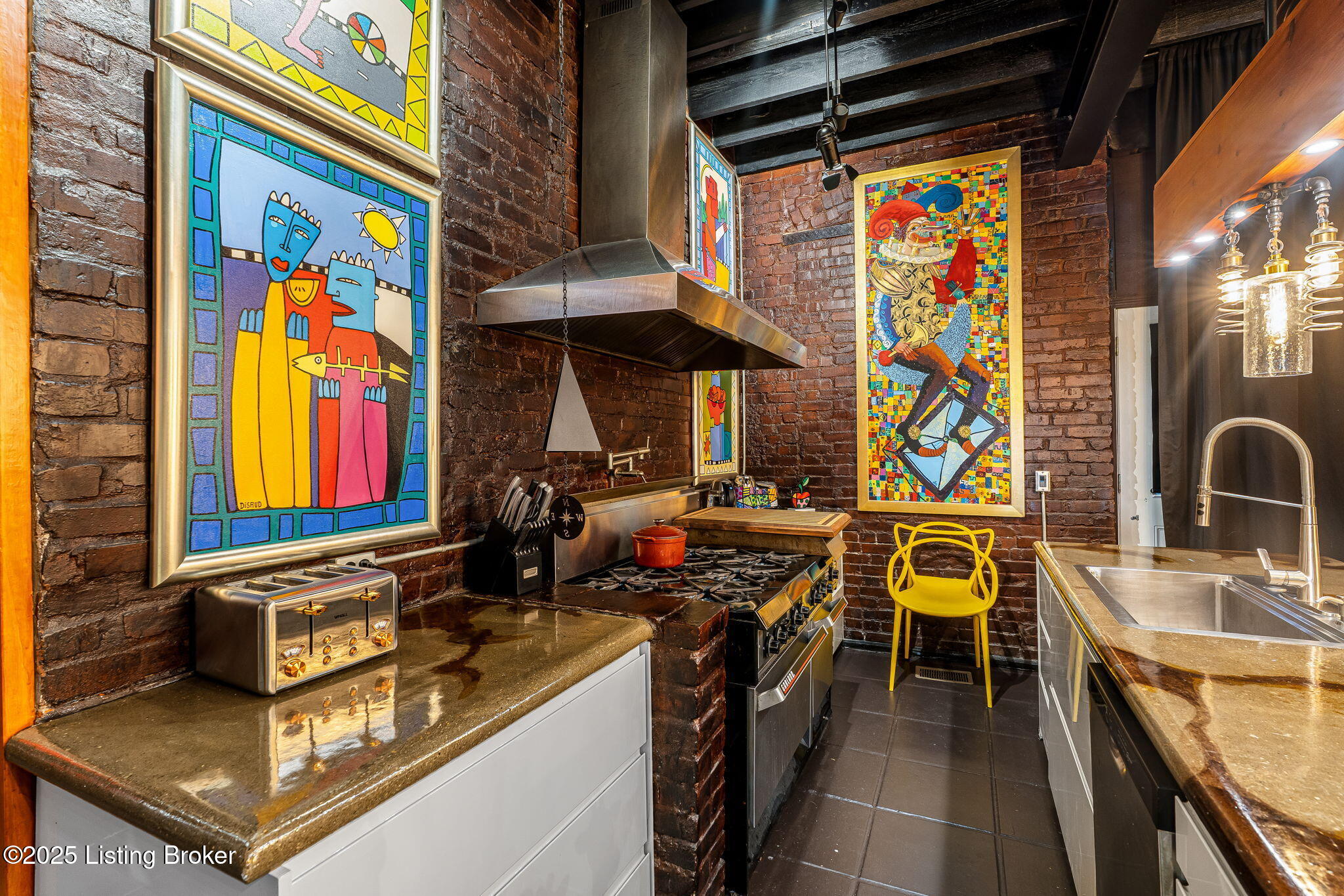 1315 S 1st St, Louisville