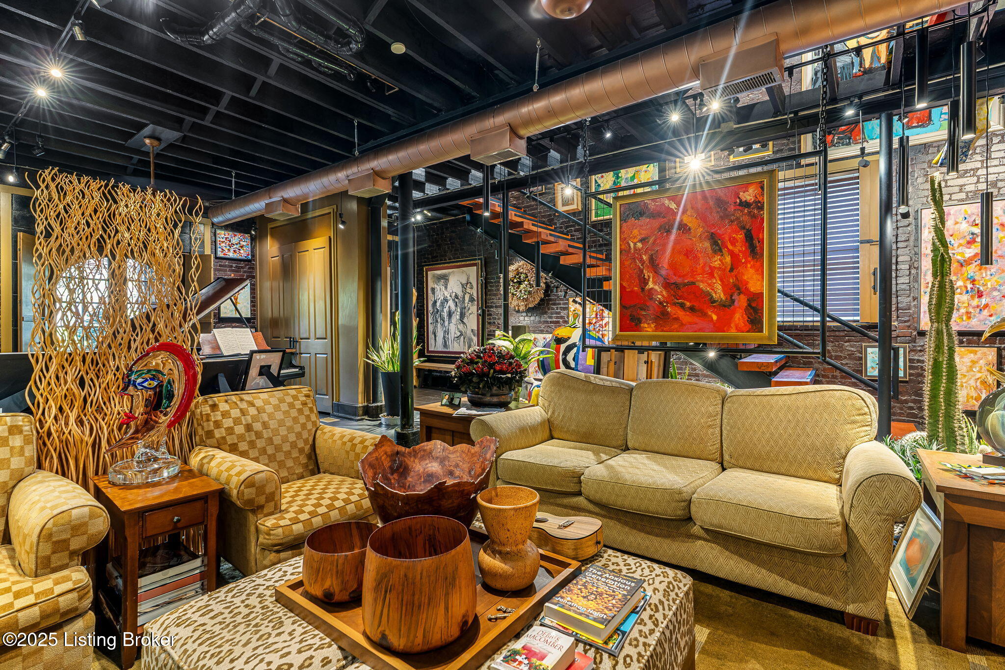 1315 S 1st St, Louisville