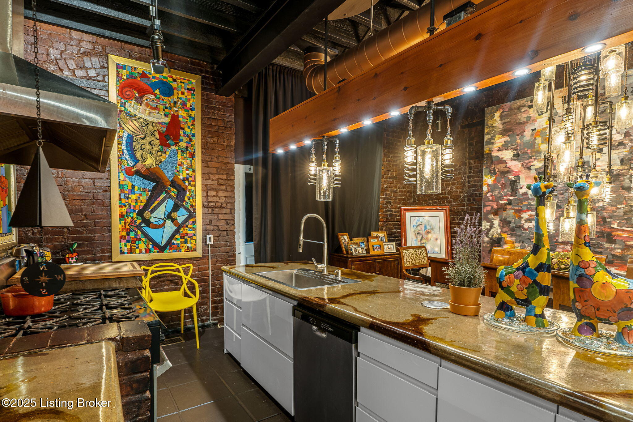 1315 S 1st St, Louisville