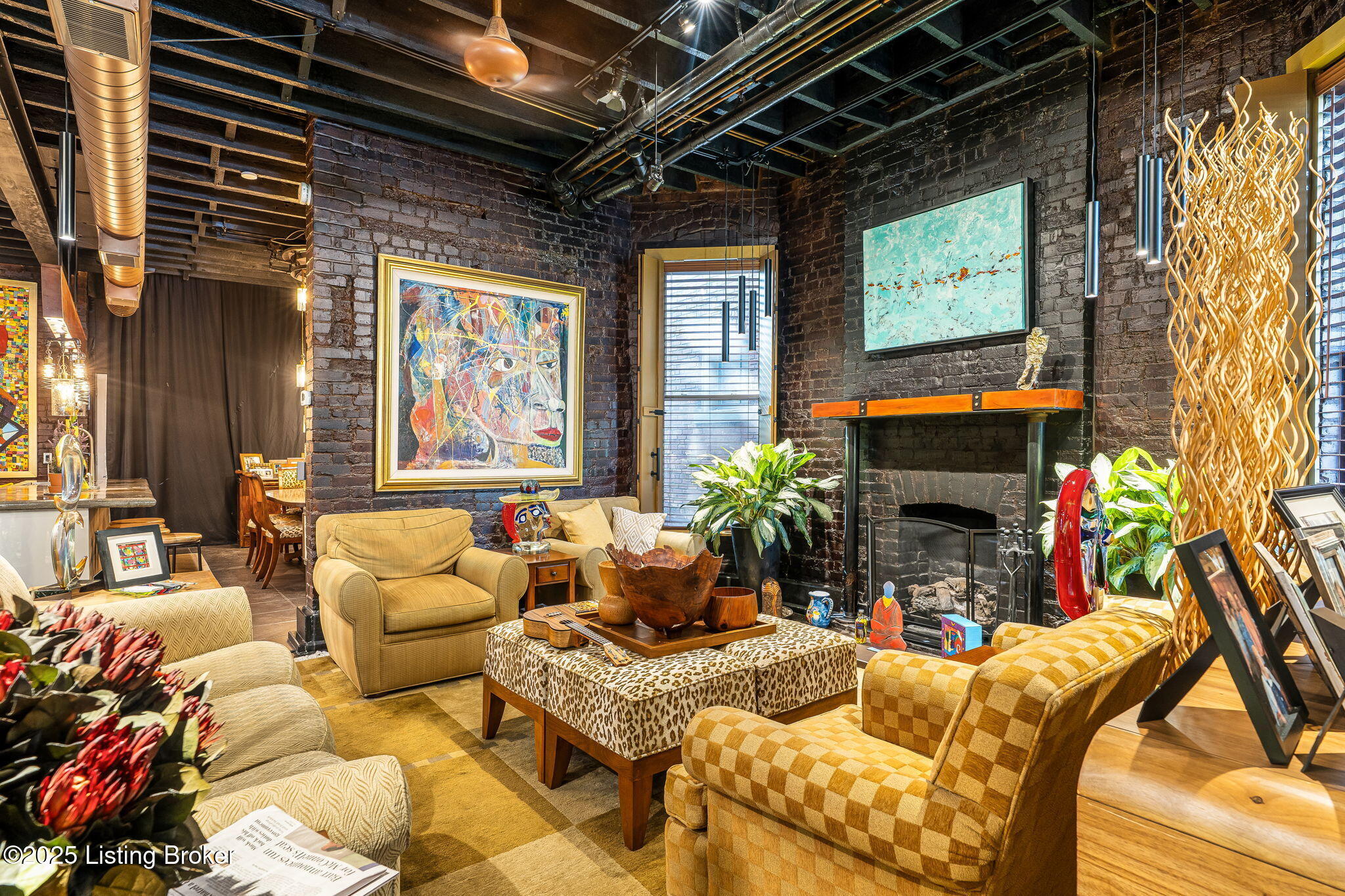 1315 S 1st St, Louisville