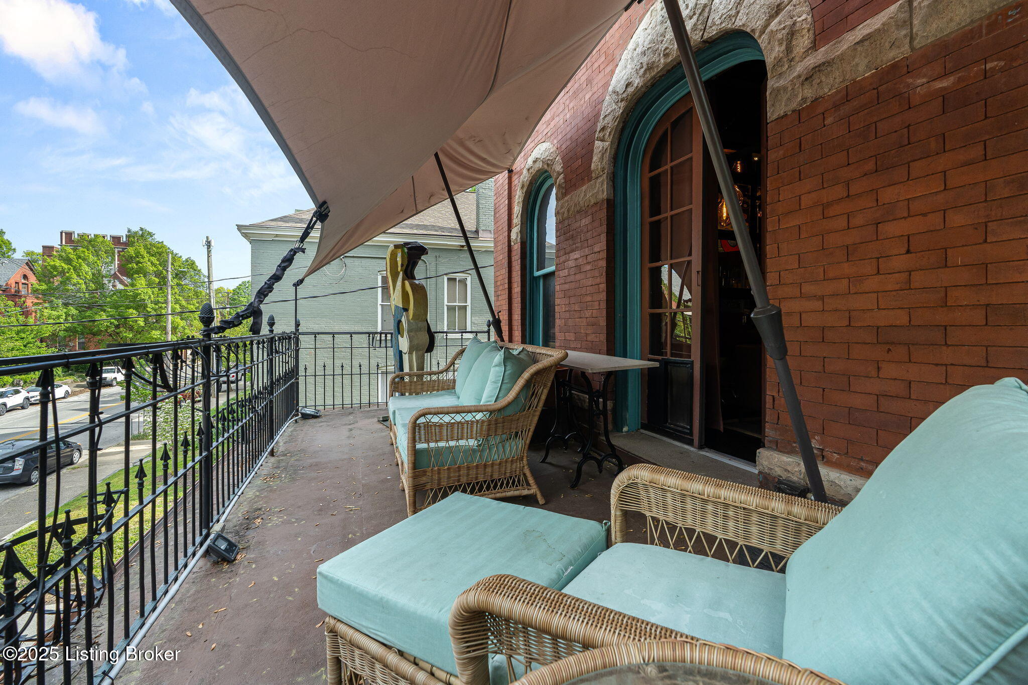 1315 S 1st St, Louisville