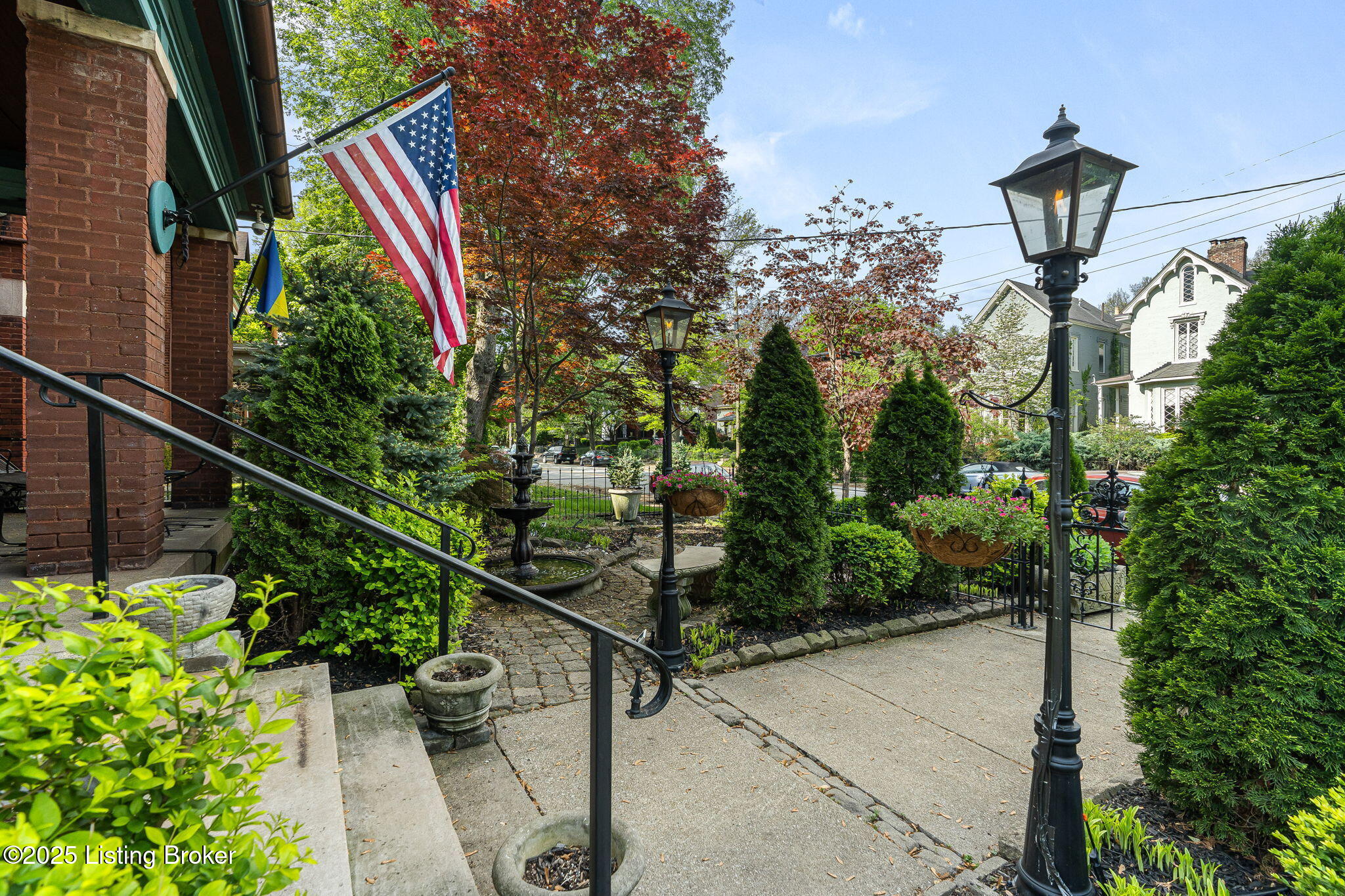 1315 S 1st St, Louisville