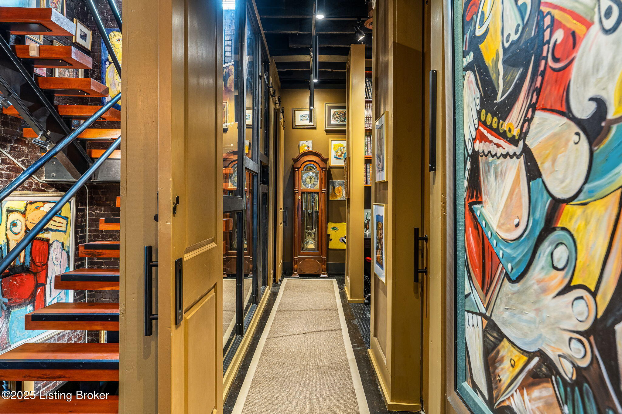 1315 S 1st St, Louisville